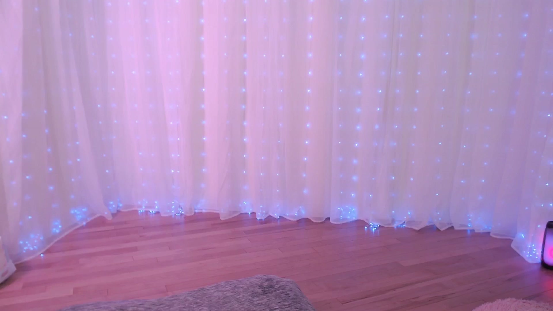 Gallery image thumbnail from LuckyToy's myfreecams stream on, 07/31/2025, 03:12 image 13 of 20