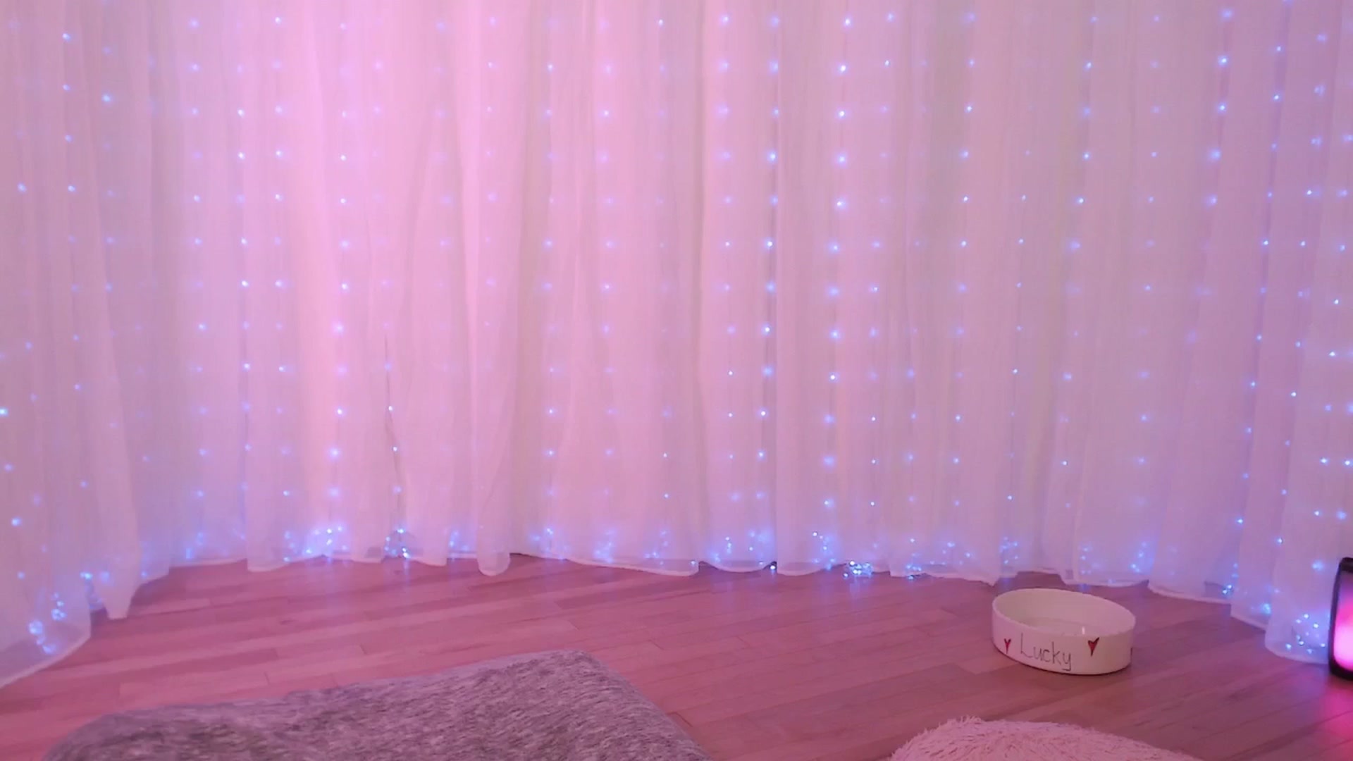 Gallery image thumbnail from LuckyToy's myfreecams stream on, 08/19/2025, 09:03 image 1 of 20