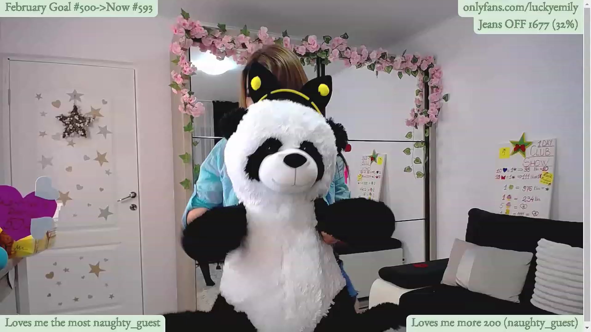 Gallery image thumbnail from Lucky_Emily's myfreecams stream on, 02/02/2023, 09:07 image 18 of 20