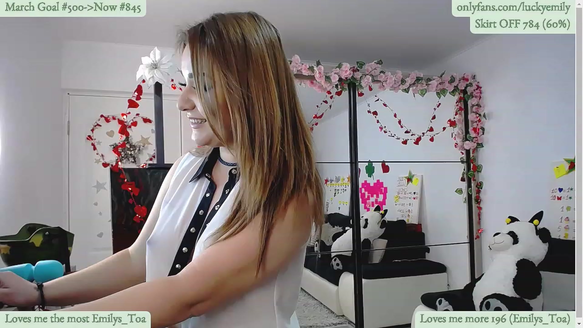 Gallery image thumbnail from Lucky_Emily's myfreecams stream on, 03/10/2023, 11:18 image 14 of 20