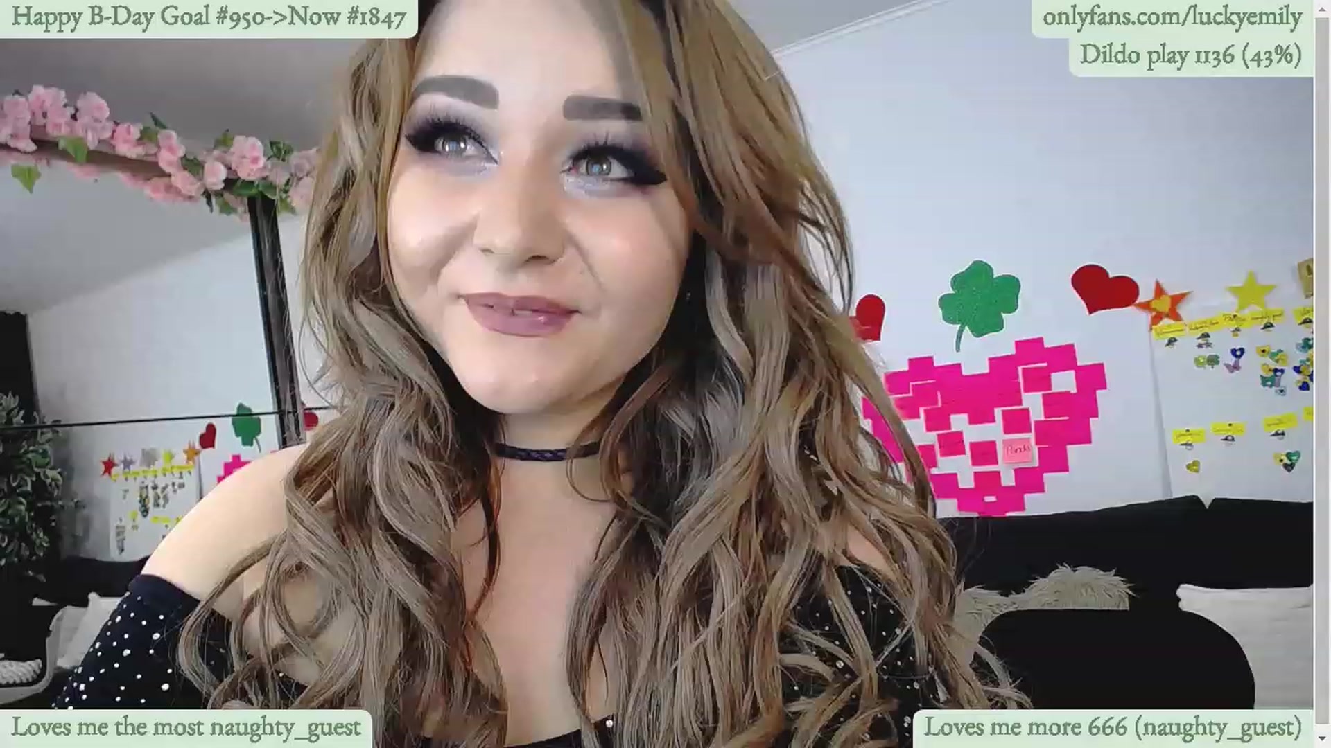 Gallery image thumbnail from Lucky_Emily's myfreecams stream on, 04/03/2023, 10:03 image 16 of 20
