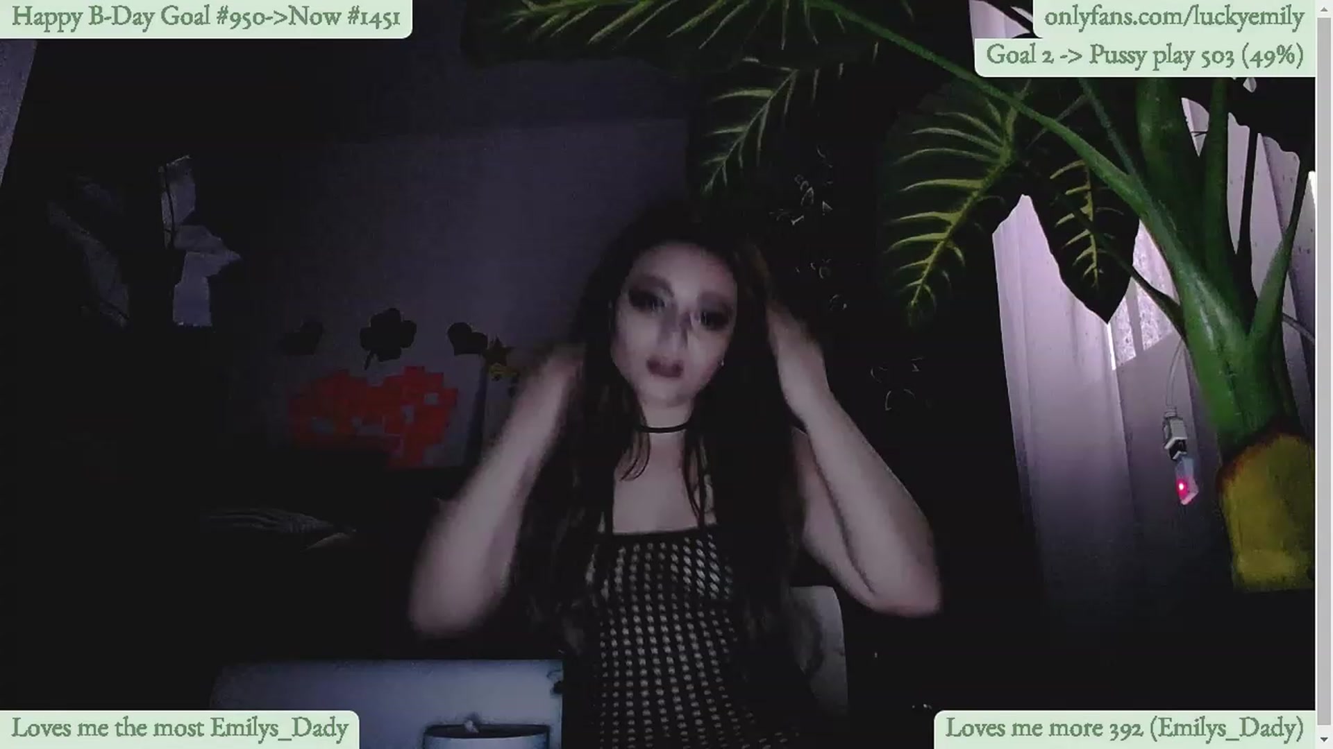 Gallery image thumbnail from Lucky_Emily's myfreecams stream on, 04/06/2023, 09:01 image 17 of 20