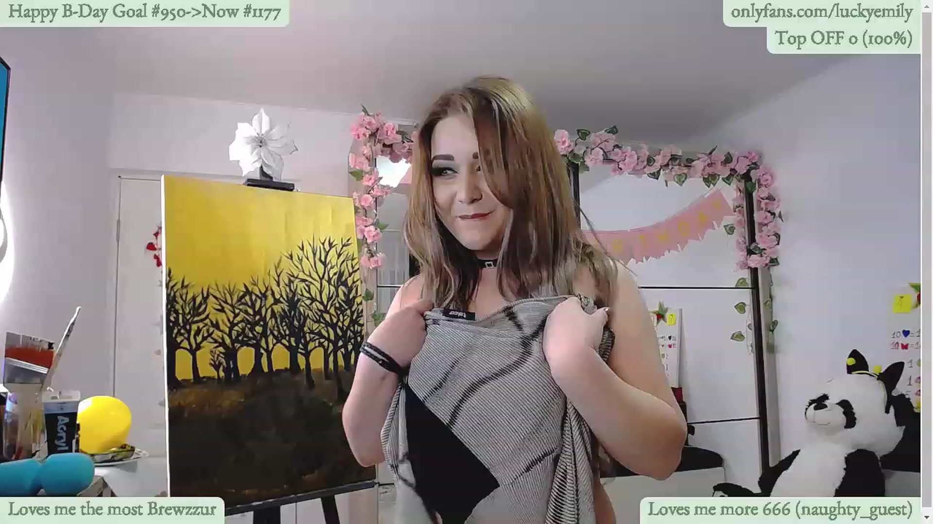 Gallery image thumbnail from Lucky_Emily's myfreecams stream on, 04/10/2023, 08:34 image 12 of 20