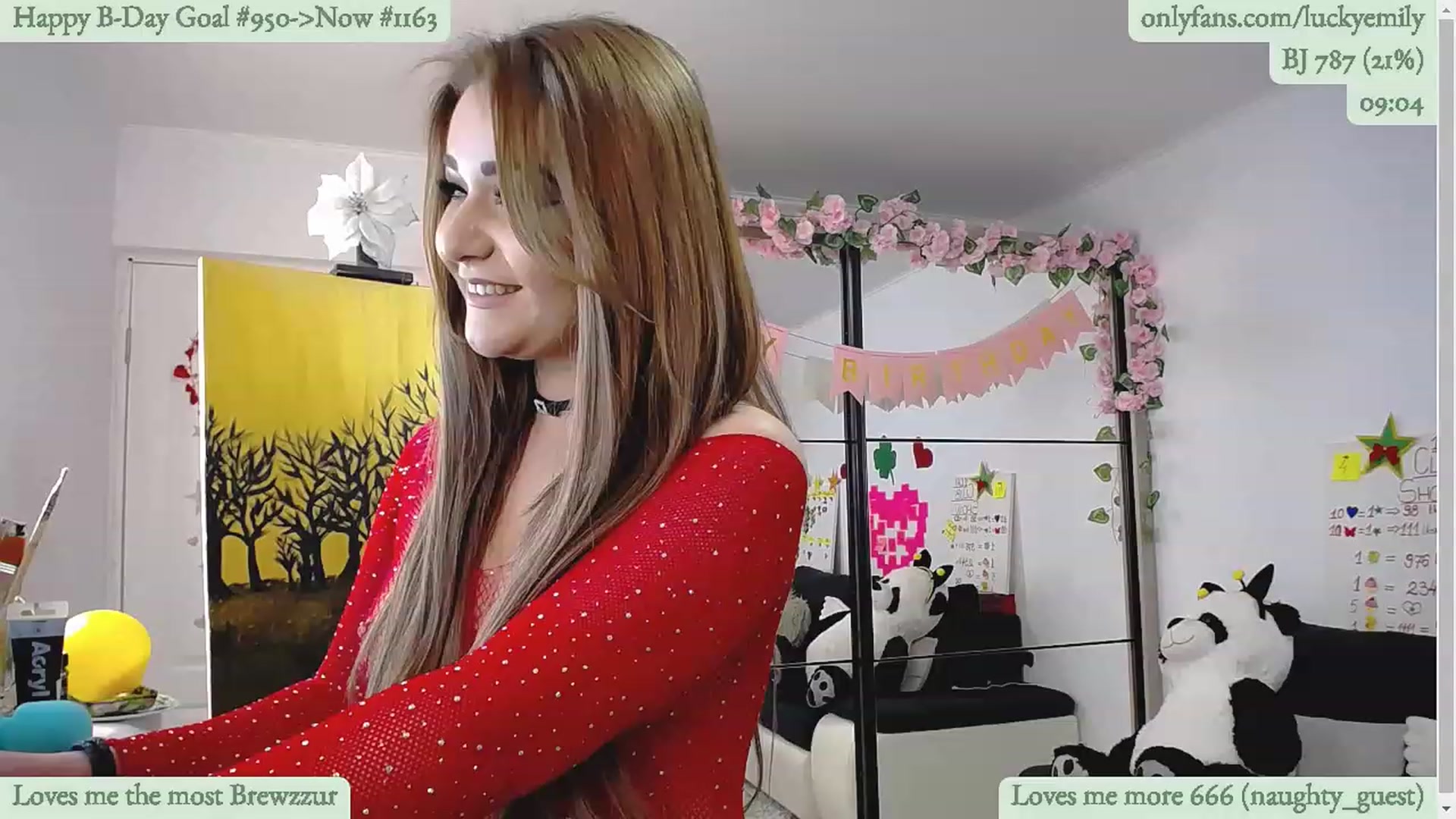 Gallery image thumbnail from Lucky_Emily's myfreecams stream on, 04/10/2023, 10:05 image 14 of 20