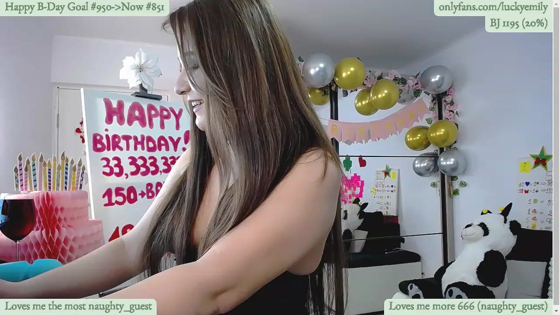 Gallery image thumbnail from Lucky_Emily's myfreecams stream on, 04/20/2023, 08:28 image 18 of 20