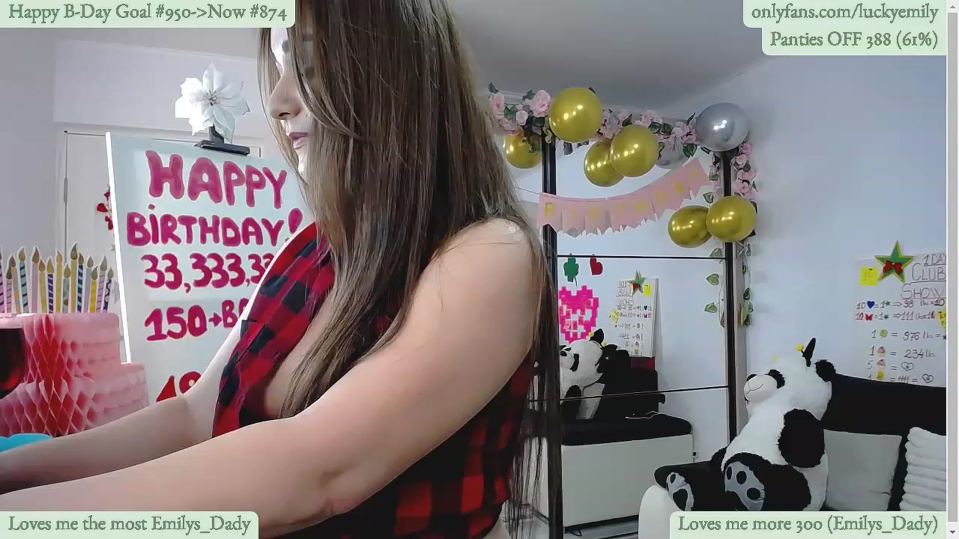 Gallery image thumbnail from Lucky_Emily's myfreecams stream on, 04/21/2023, 08:21 image 16 of 20