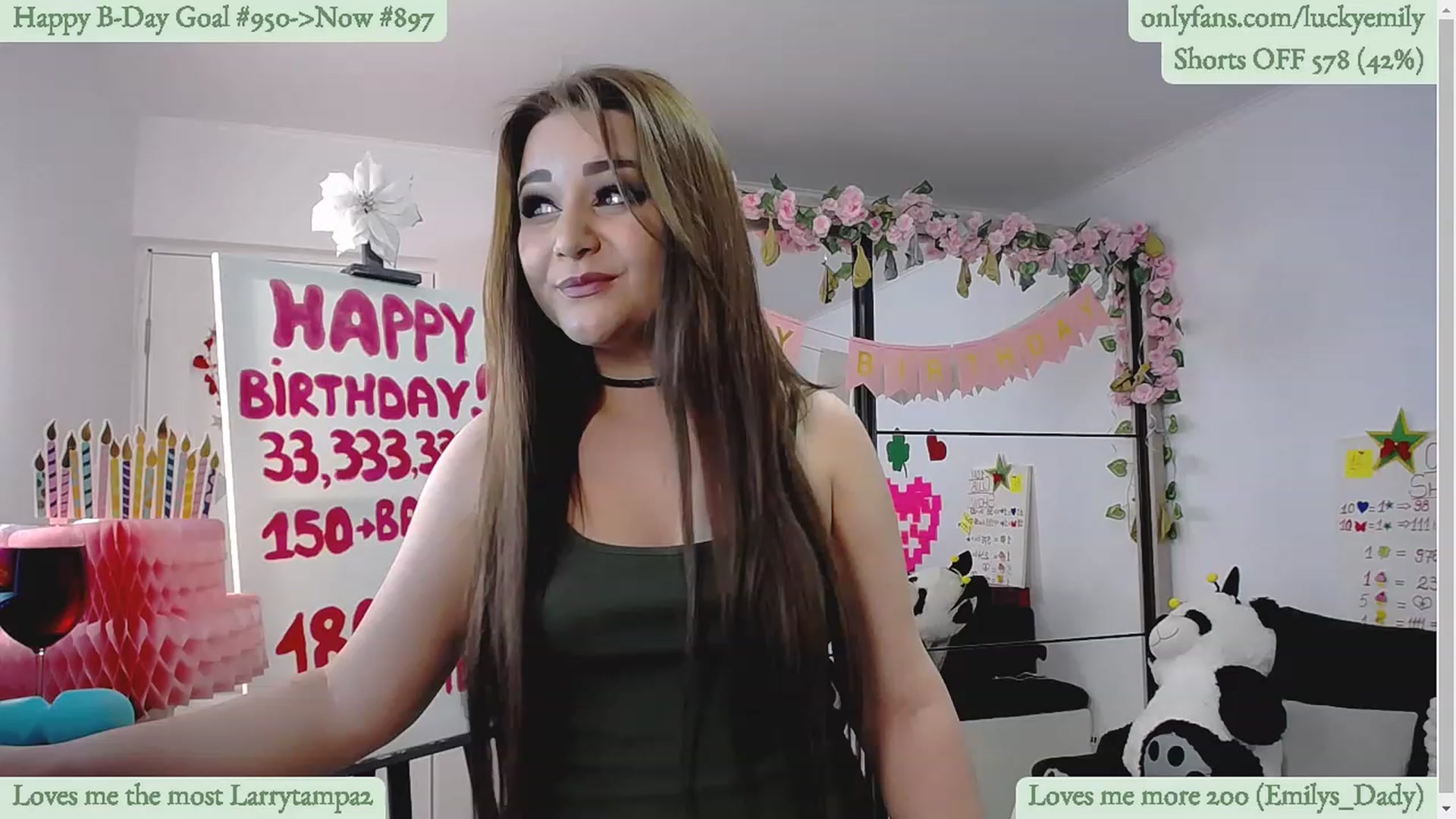 Gallery image thumbnail from Lucky_Emily's myfreecams stream on, 04/26/2023, 08:34 image 18 of 20