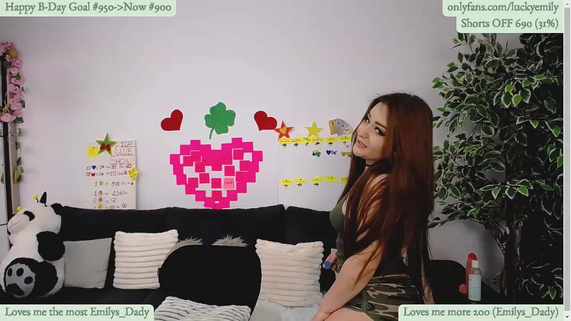 Gallery image thumbnail from Lucky_Emily's myfreecams stream on, 04/26/2023, 08:34 image 1 of 20