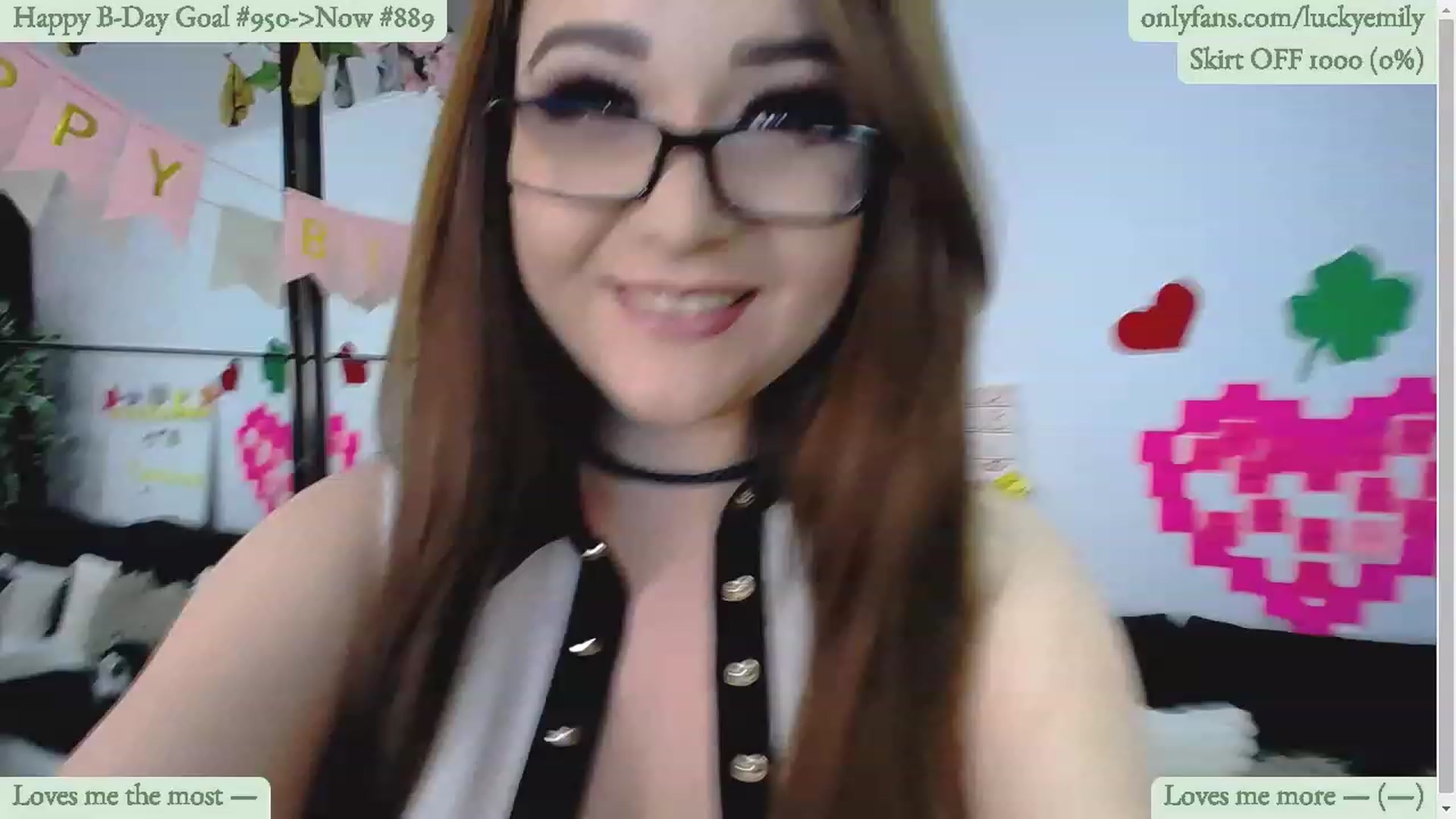 Gallery image thumbnail from Lucky_Emily's myfreecams stream on, 04/28/2023, 08:09 image 4 of 20