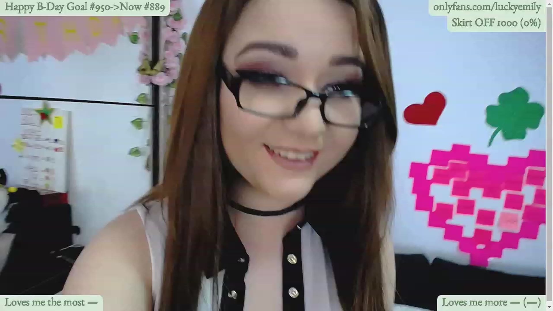 Gallery image thumbnail from Lucky_Emily's myfreecams stream on, 04/28/2023, 08:09 image 10 of 20