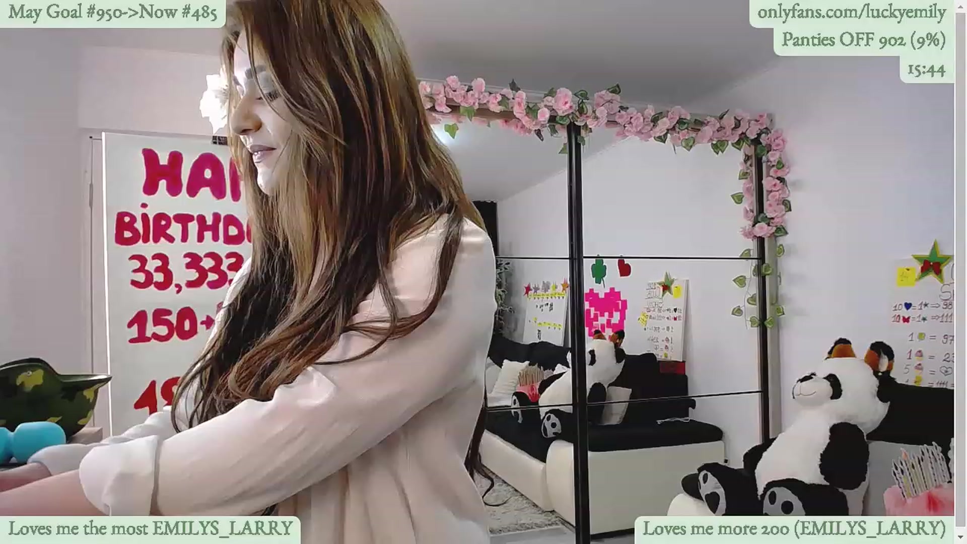 Gallery image thumbnail from Lucky_Emily's myfreecams stream on, 05/05/2023, 09:45 image 7 of 20