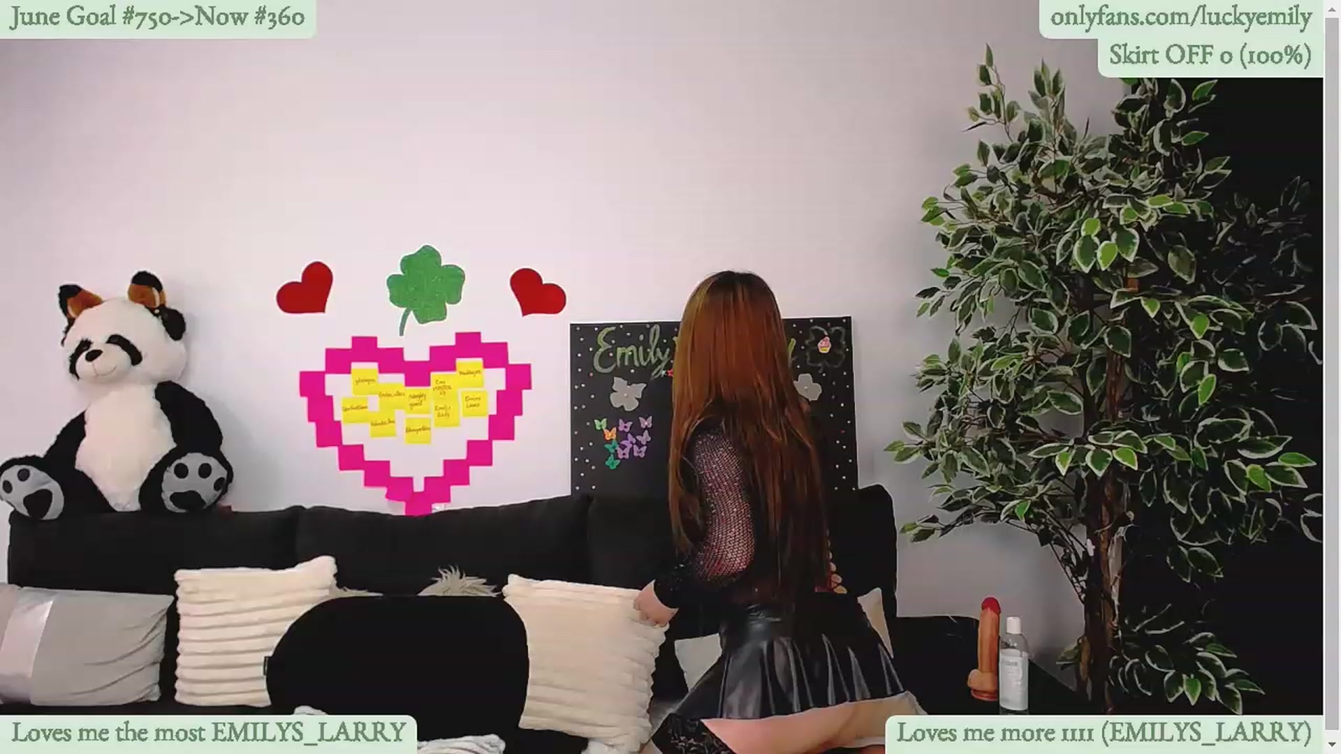 Gallery image thumbnail from Lucky_Emily's myfreecams stream on, 06/08/2023, 08:27 image 9 of 20