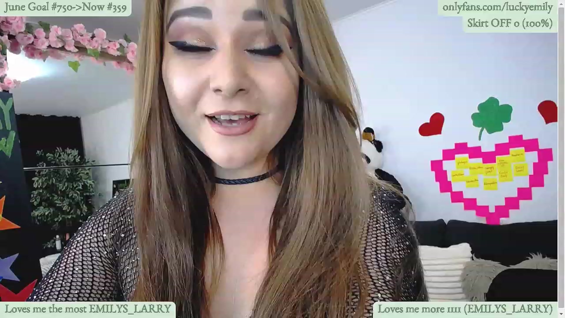 Gallery image thumbnail from Lucky_Emily's myfreecams stream on, 06/08/2023, 08:27 image 10 of 20