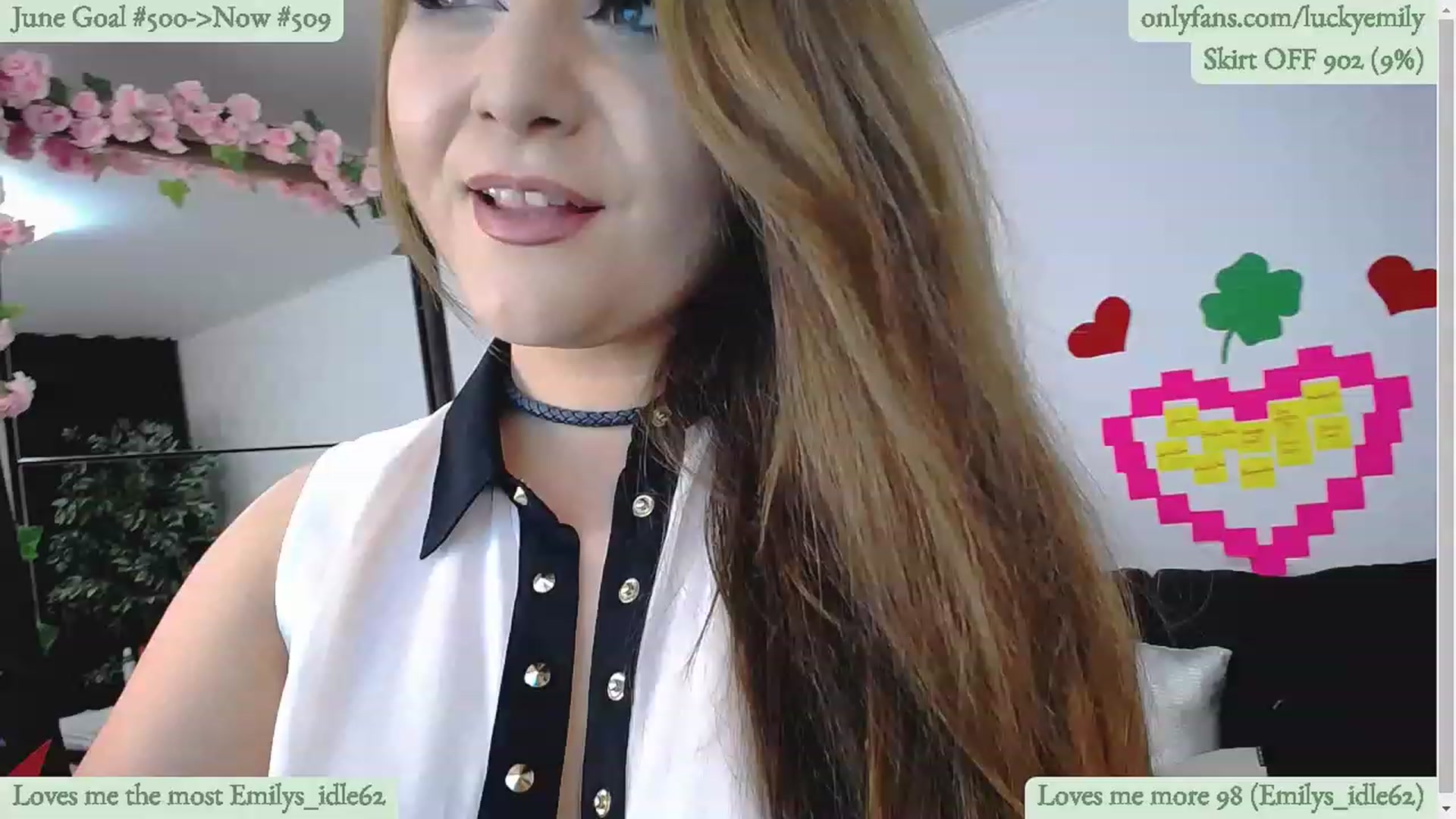 Gallery image thumbnail from Lucky_Emily's myfreecams stream on, 06/27/2023, 07:52 image 12 of 20
