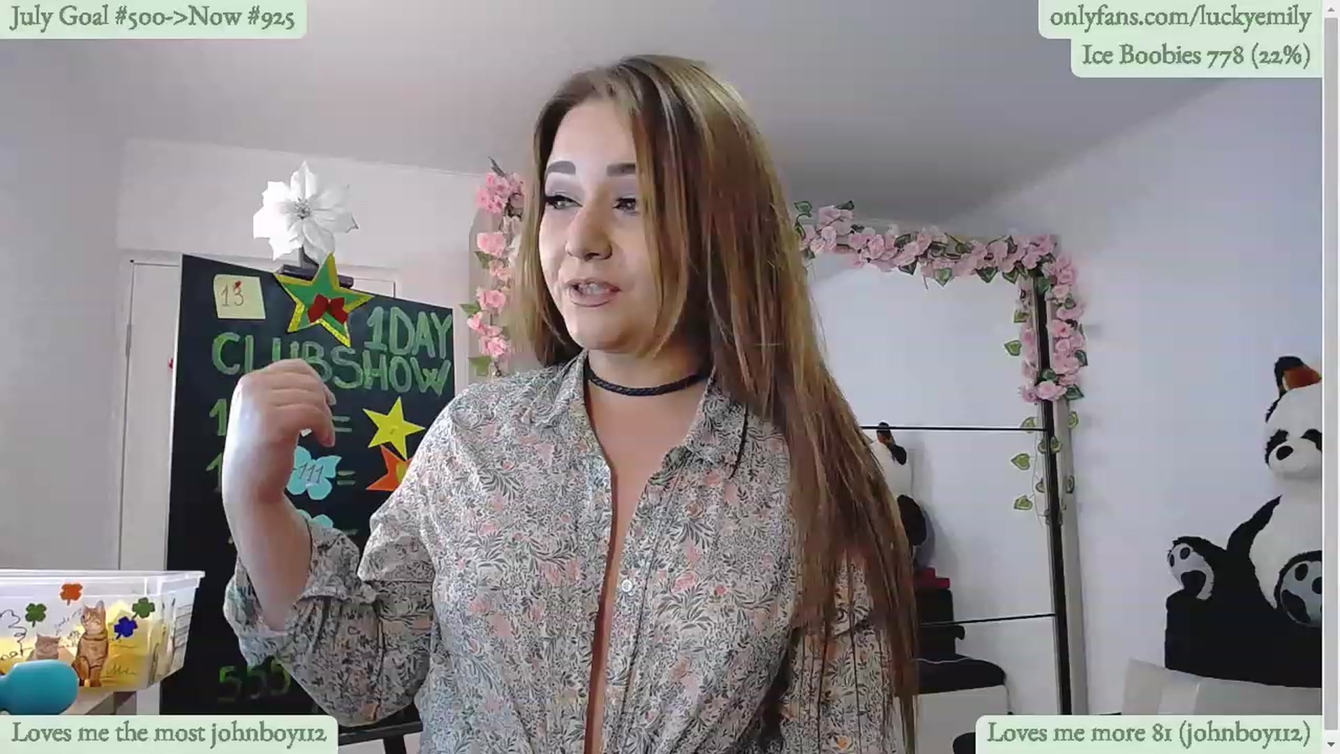 Gallery image thumbnail from Lucky_Emily's myfreecams stream on, 07/18/2023, 08:26 image 15 of 20