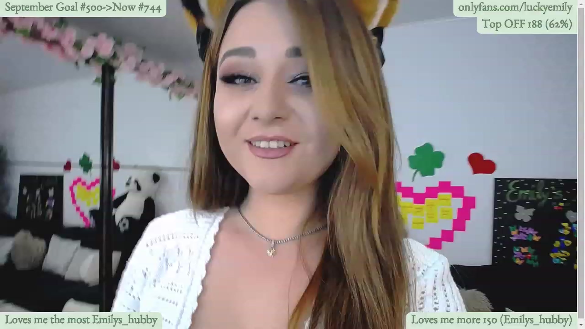 Gallery image thumbnail from Lucky_Emily's myfreecams stream on, 09/14/2023, 07:35 image 17 of 20