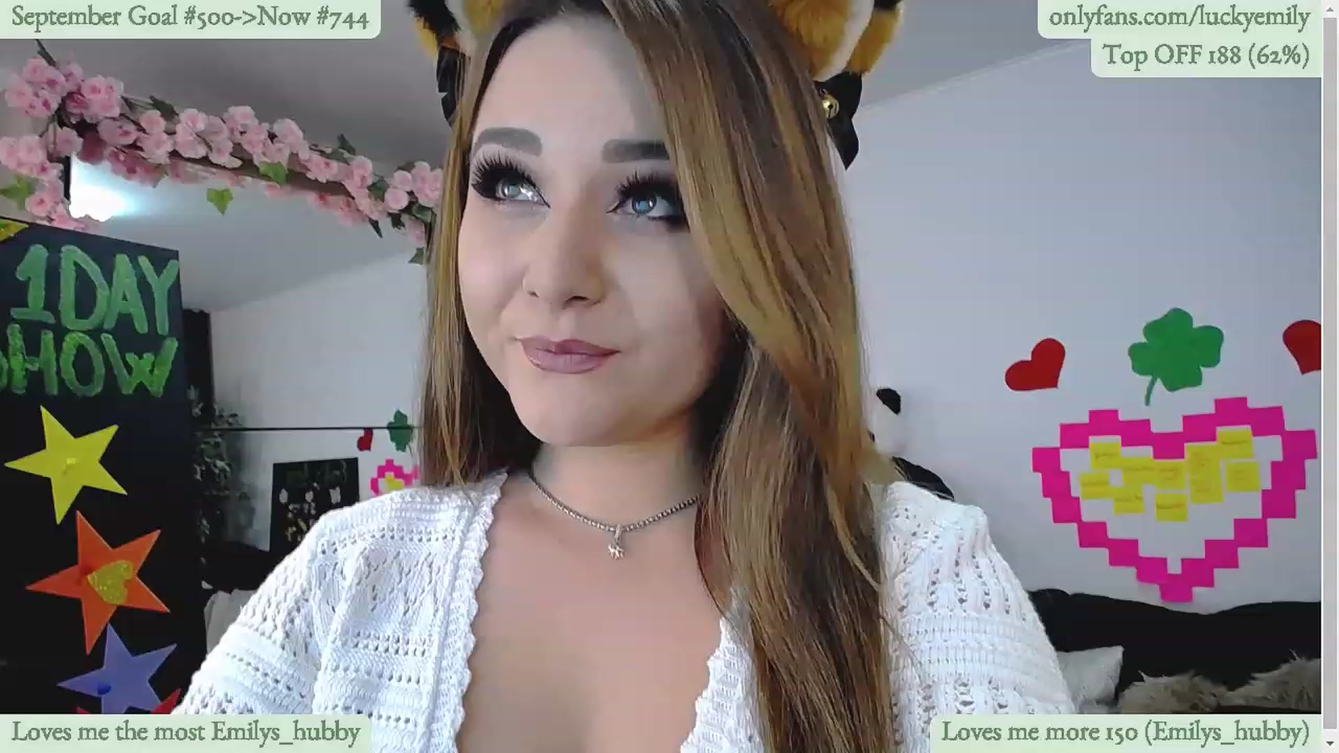 Gallery image thumbnail from Lucky_Emily's myfreecams stream on, 09/14/2023, 07:35 image 18 of 20