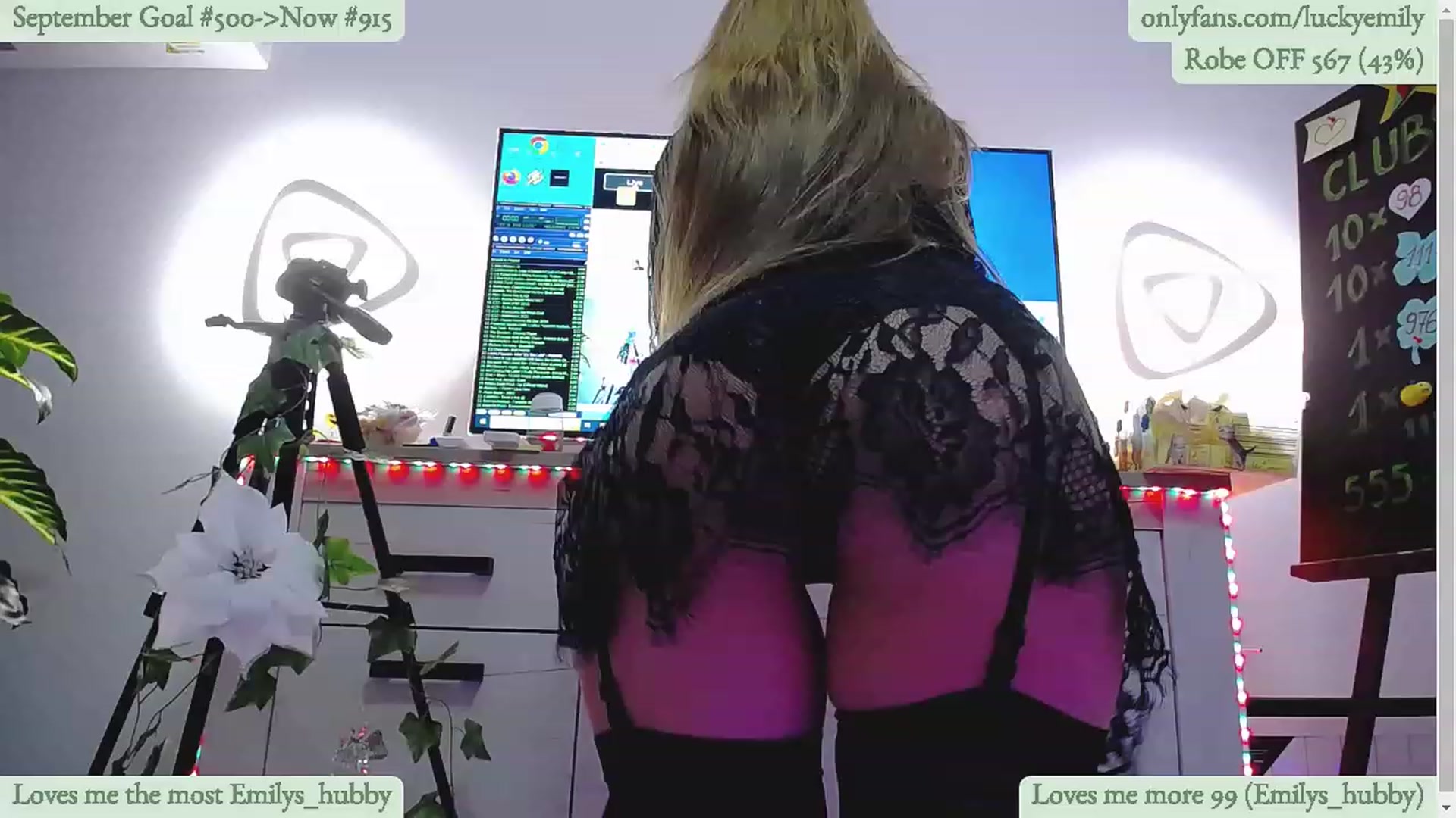 Gallery image thumbnail from Lucky_Emily's myfreecams stream on, 09/28/2023, 08:20 image 13 of 20