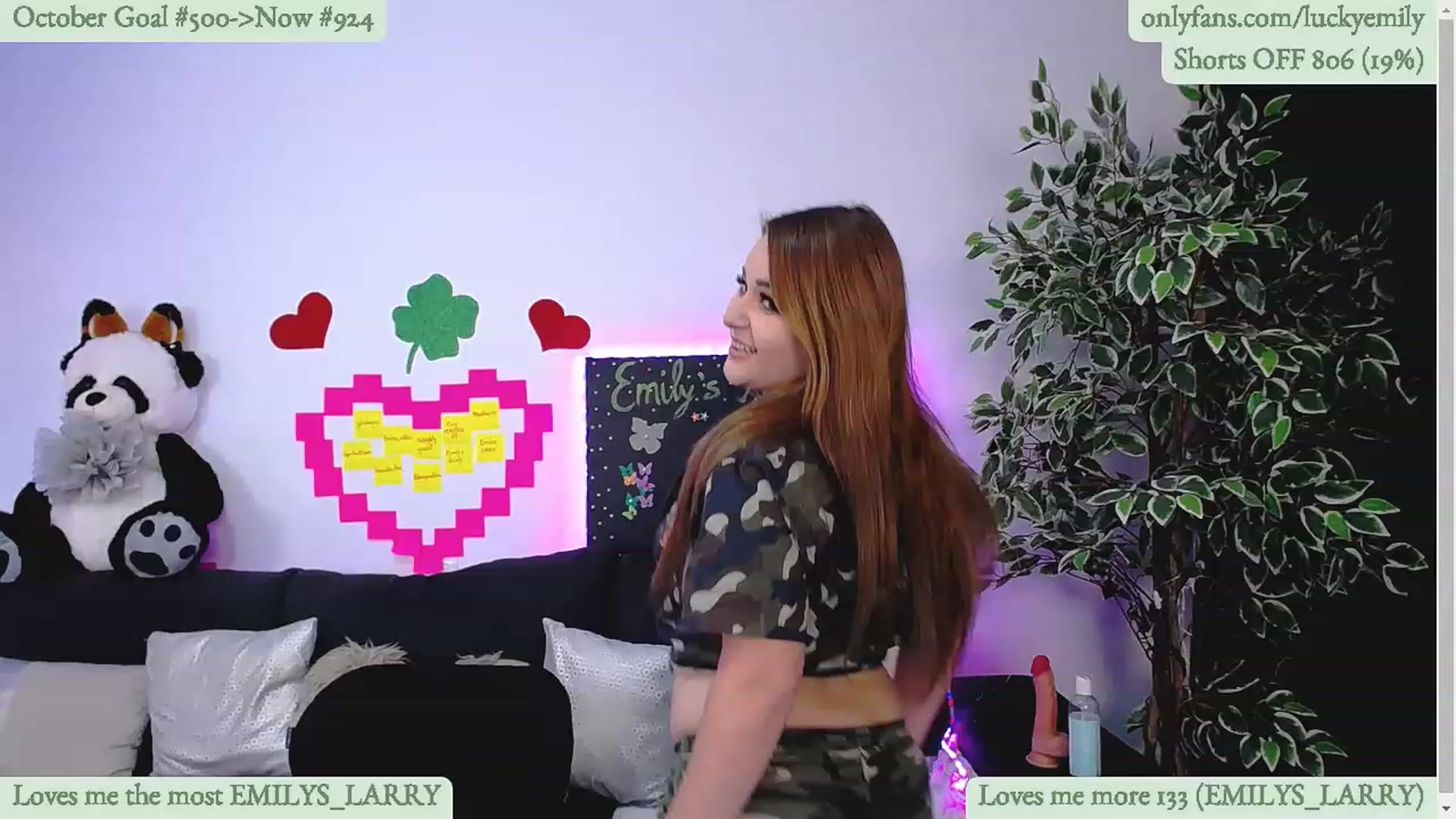 Gallery image thumbnail from Lucky_Emily's myfreecams stream on, 10/11/2023, 08:18 image 4 of 20