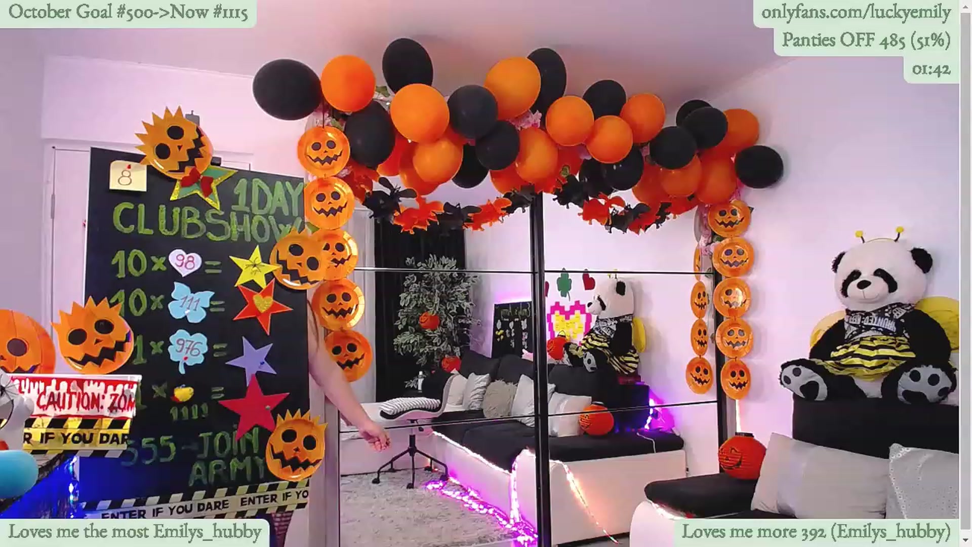 Gallery image thumbnail from Lucky_Emily's myfreecams stream on, 10/16/2023, 08:19 image 10 of 20