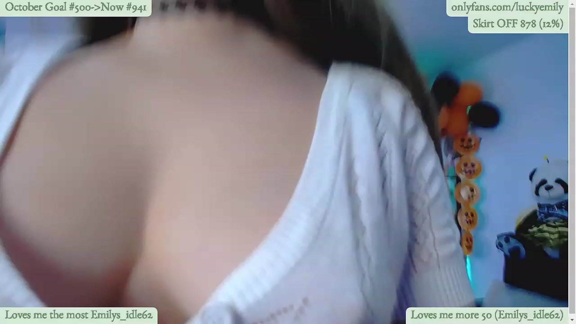 Gallery image thumbnail from Lucky_Emily's myfreecams stream on, 10/20/2023, 08:24 image 3 of 20