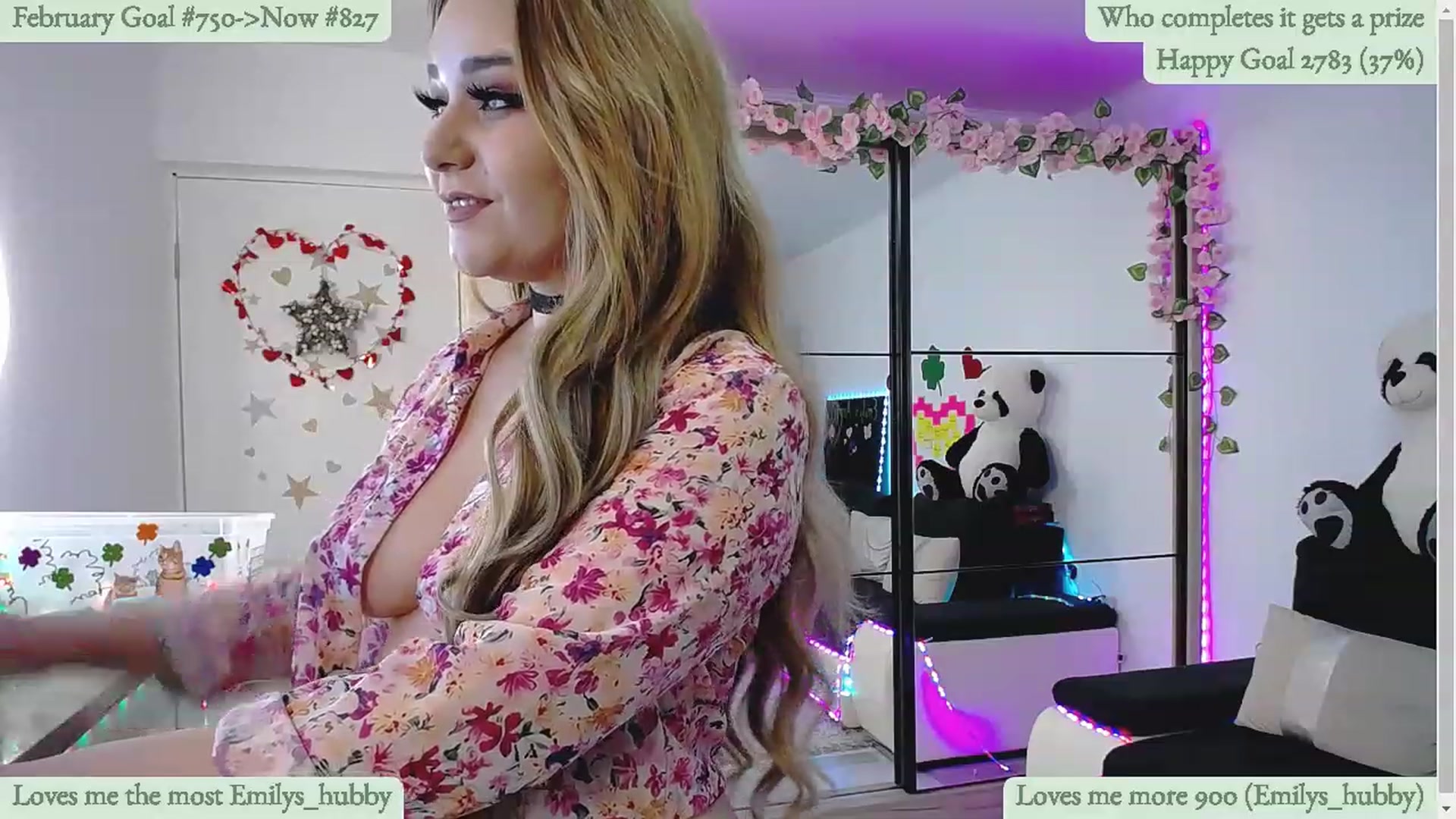 Gallery image thumbnail from Lucky_Emily's myfreecams stream on, 02/08/2024, 09:25 image 19 of 20
