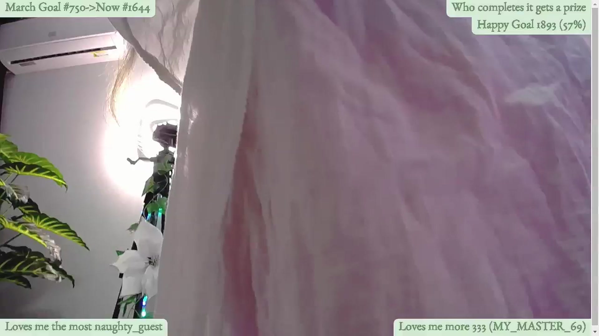 Gallery image thumbnail from Lucky_Emily's myfreecams stream on, 03/04/2024, 10:27 image 2 of 20