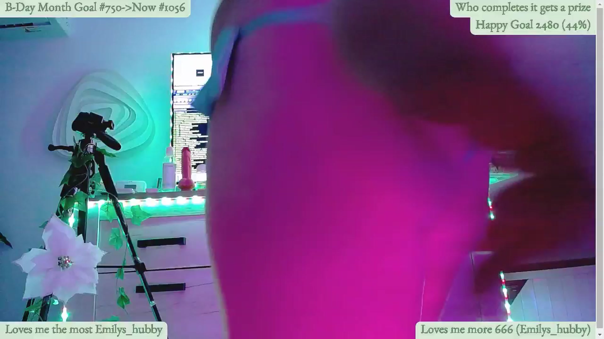 Gallery image thumbnail from Lucky_Emily's myfreecams stream on, 04/30/2024, 08:51 image 16 of 20
