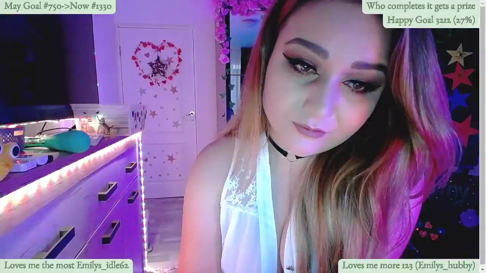 Gallery image thumbnail from Lucky_Emily's myfreecams stream on, 05/07/2024, 09:32 image 9 of 20