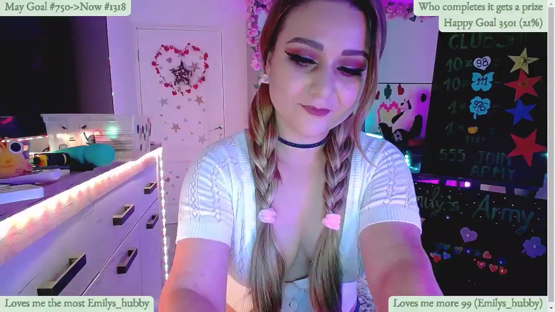 Gallery image thumbnail from Lucky_Emily's myfreecams stream on, 05/08/2024, 09:36 image 2 of 20