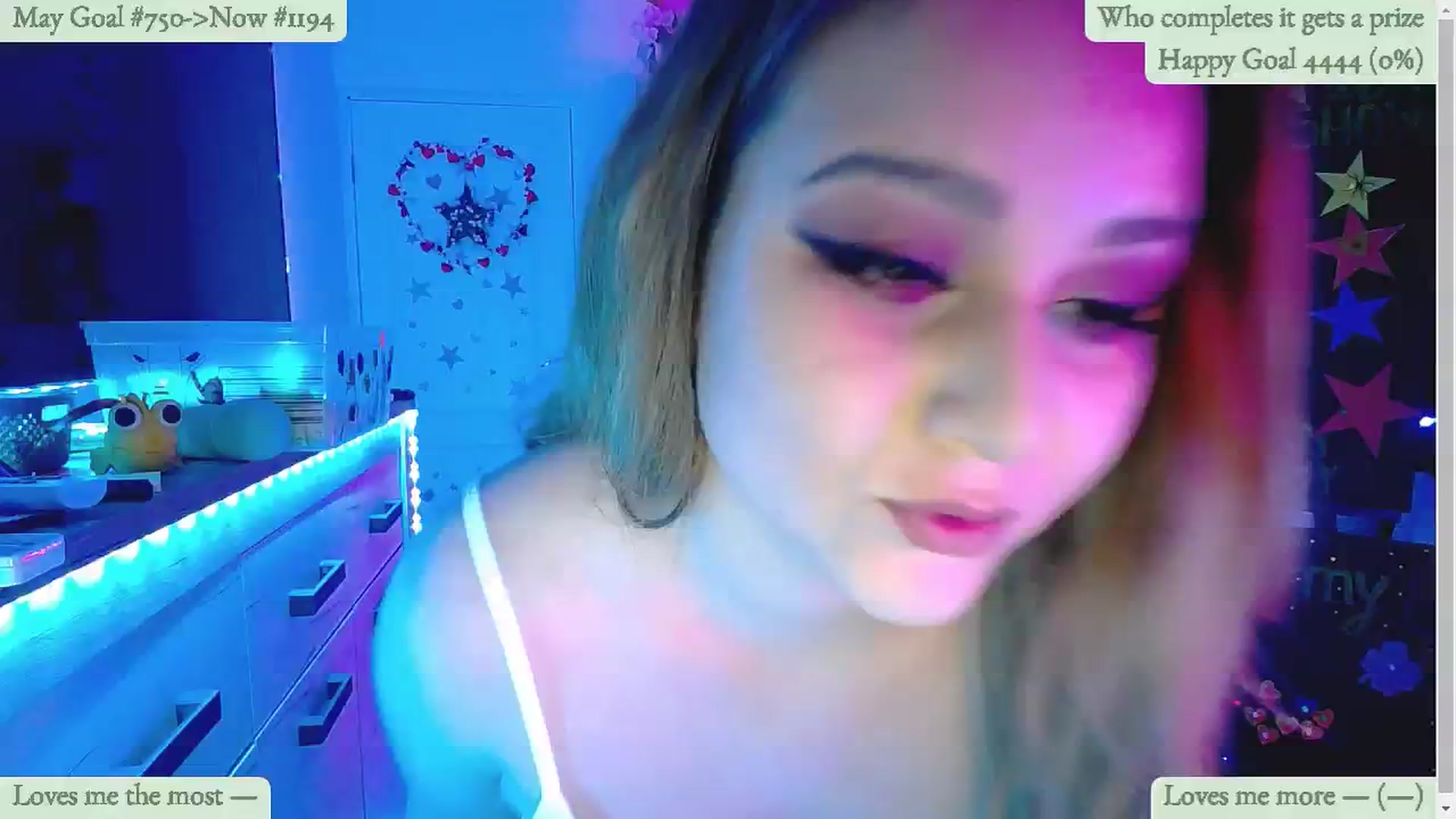 Gallery image thumbnail from Lucky_Emily's myfreecams stream on, 05/10/2024, 08:37 image 1 of 20