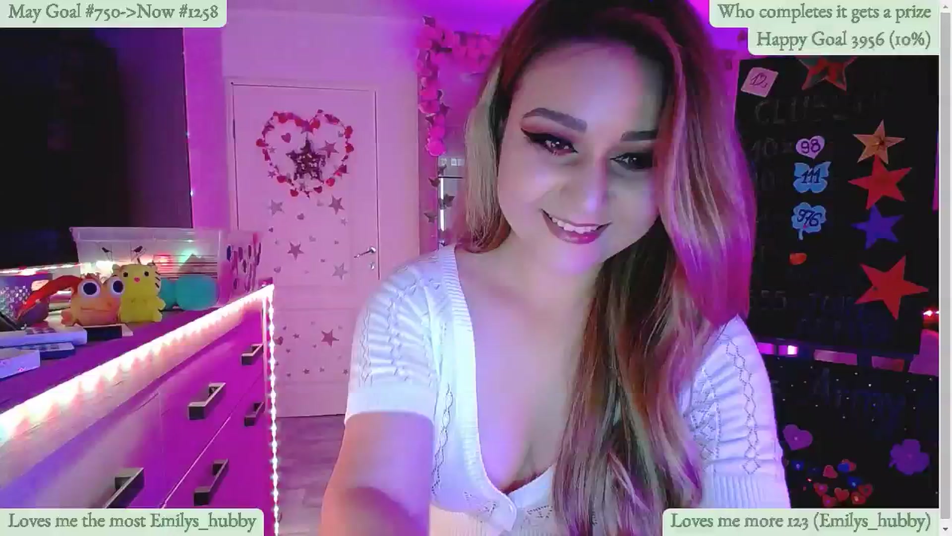 Gallery image thumbnail from Lucky_Emily's myfreecams stream on, 05/14/2024, 08:44 image 9 of 20