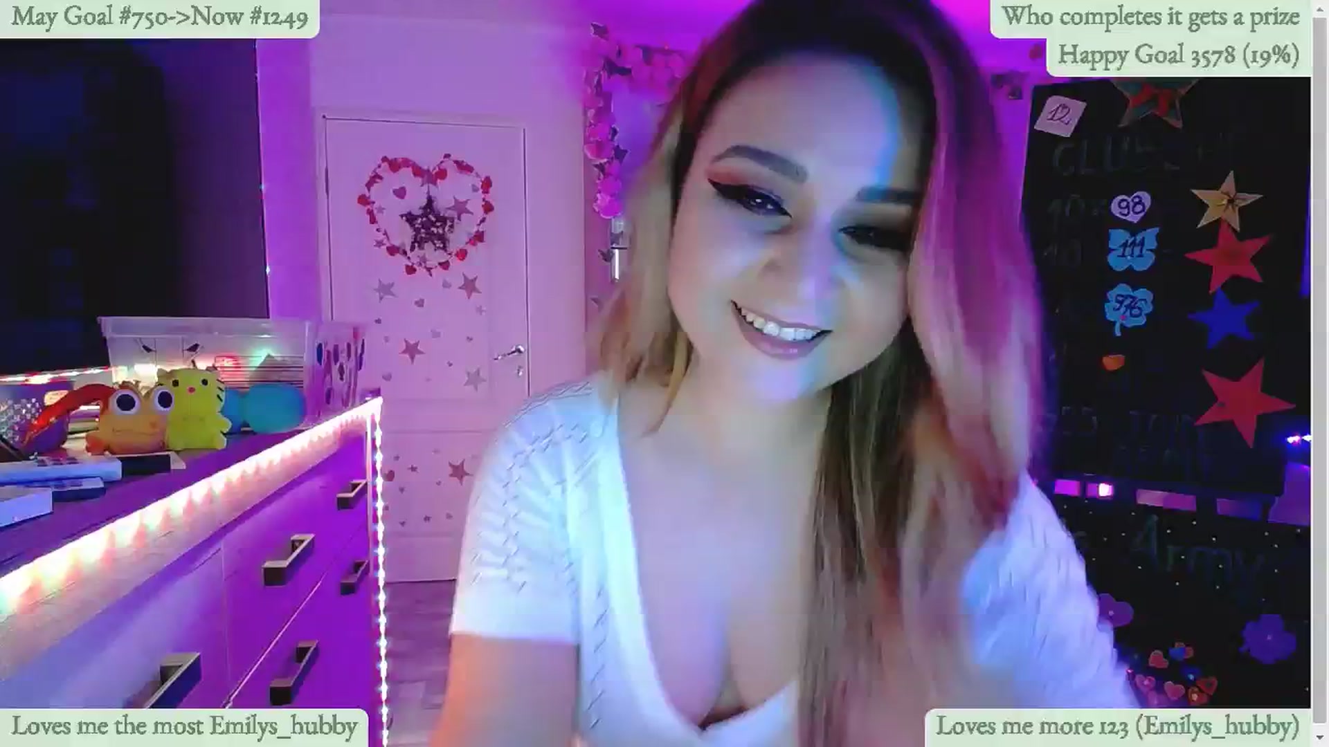 Gallery image thumbnail from Lucky_Emily's myfreecams stream on, 05/14/2024, 08:44 image 14 of 20