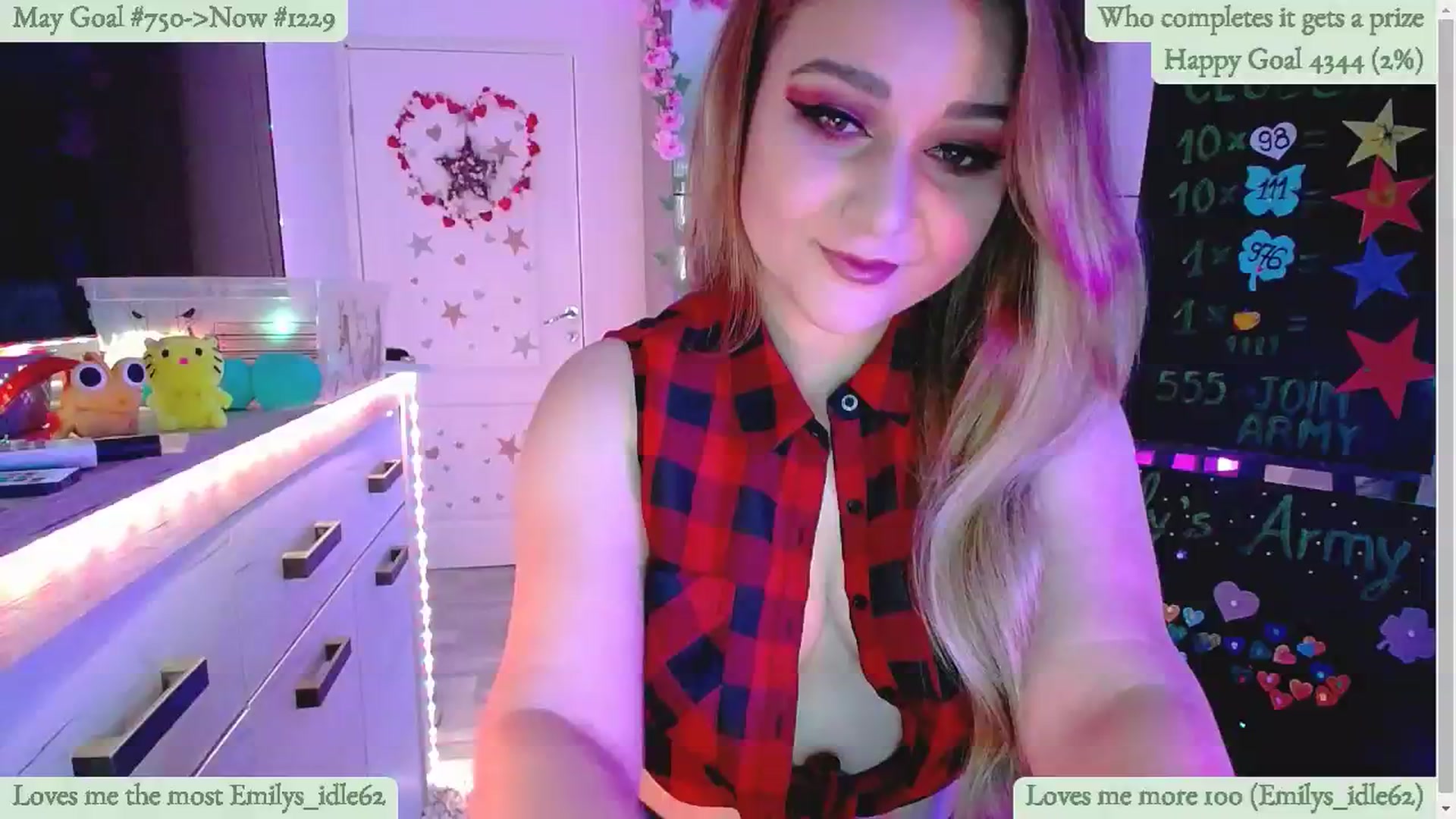 Gallery image thumbnail from Lucky_Emily's myfreecams stream on, 05/16/2024, 08:23 image 2 of 20