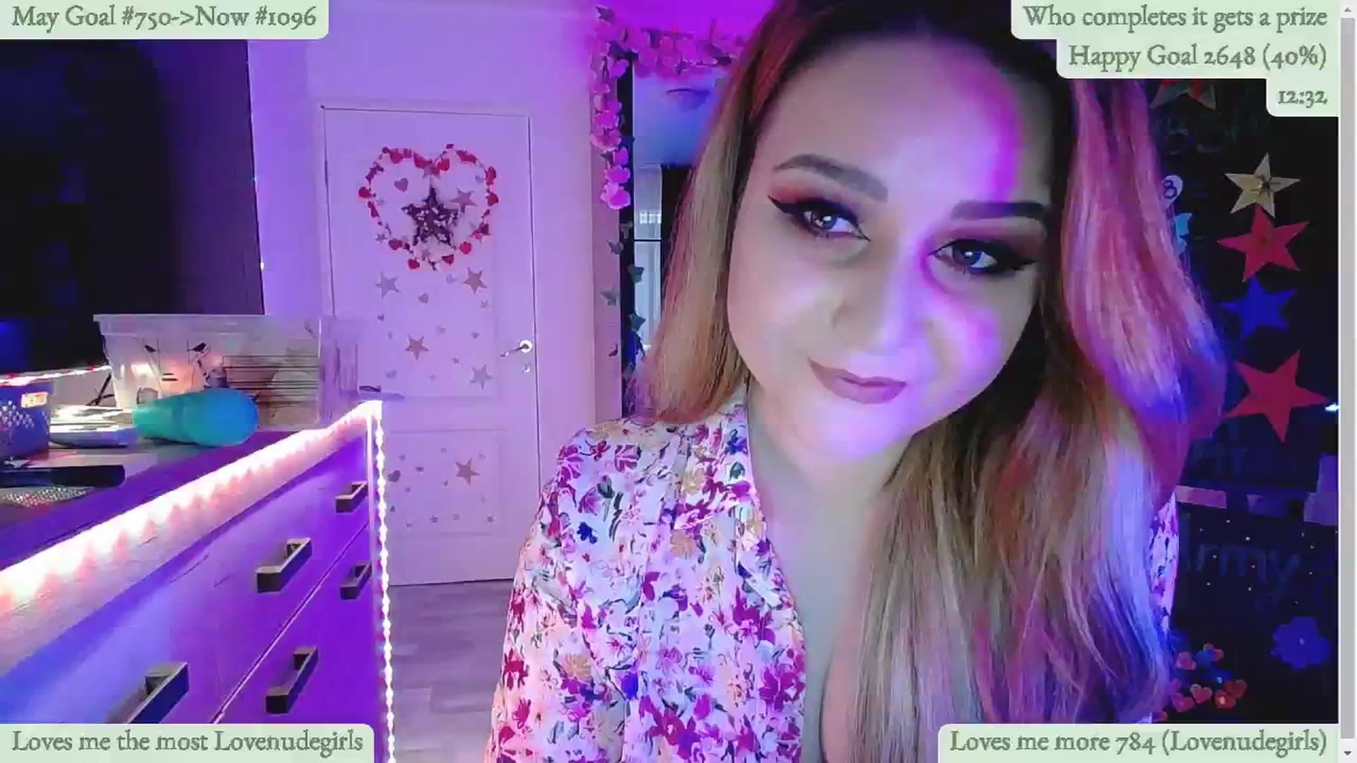 Gallery image thumbnail from Lucky_Emily's myfreecams stream on, 05/22/2024, 09:27 image 2 of 20