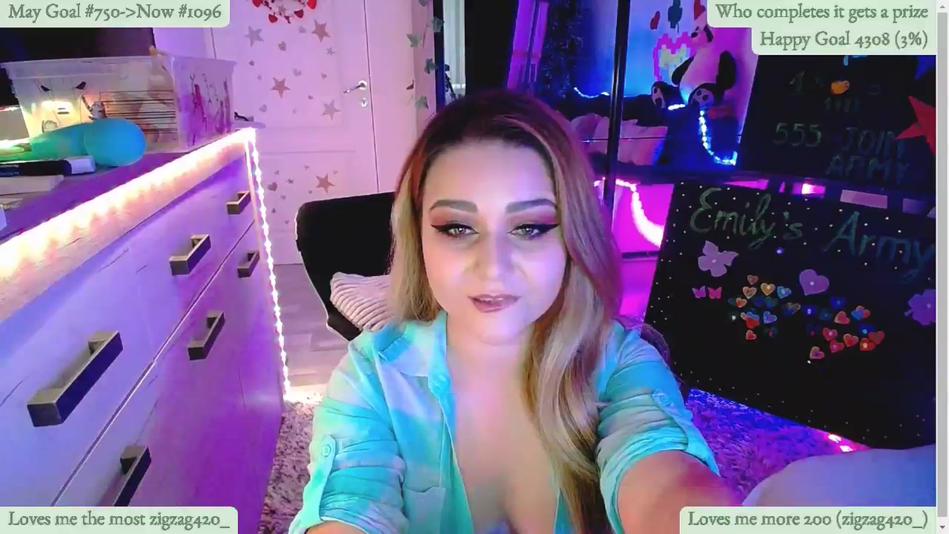 Gallery image thumbnail from Lucky_Emily's myfreecams stream on, 05/23/2024, 08:37 image 5 of 20