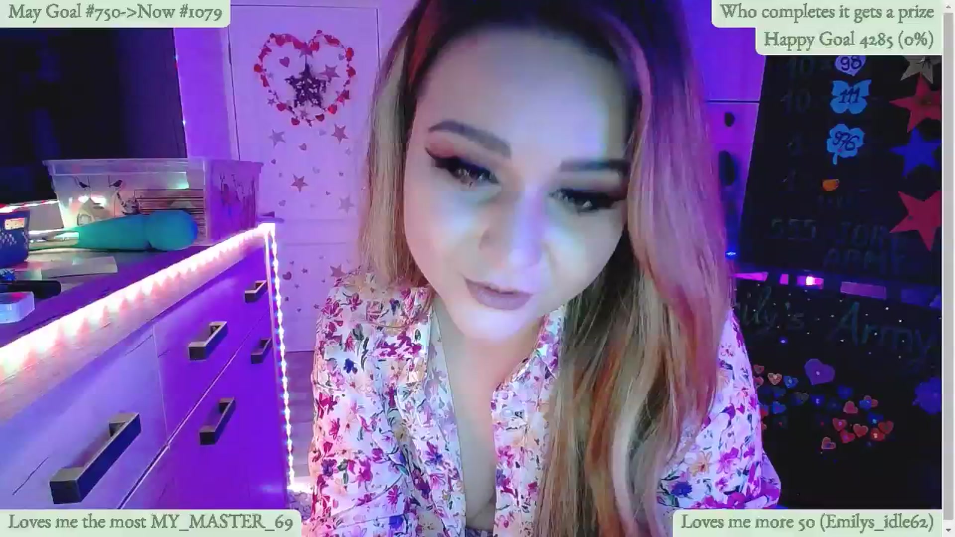 Gallery image thumbnail from Lucky_Emily's myfreecams stream on, 05/24/2024, 08:24 image 15 of 20