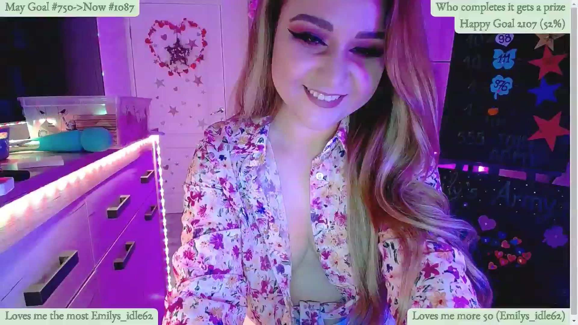 Gallery image thumbnail from Lucky_Emily's myfreecams stream on, 05/24/2024, 08:24 image 12 of 20