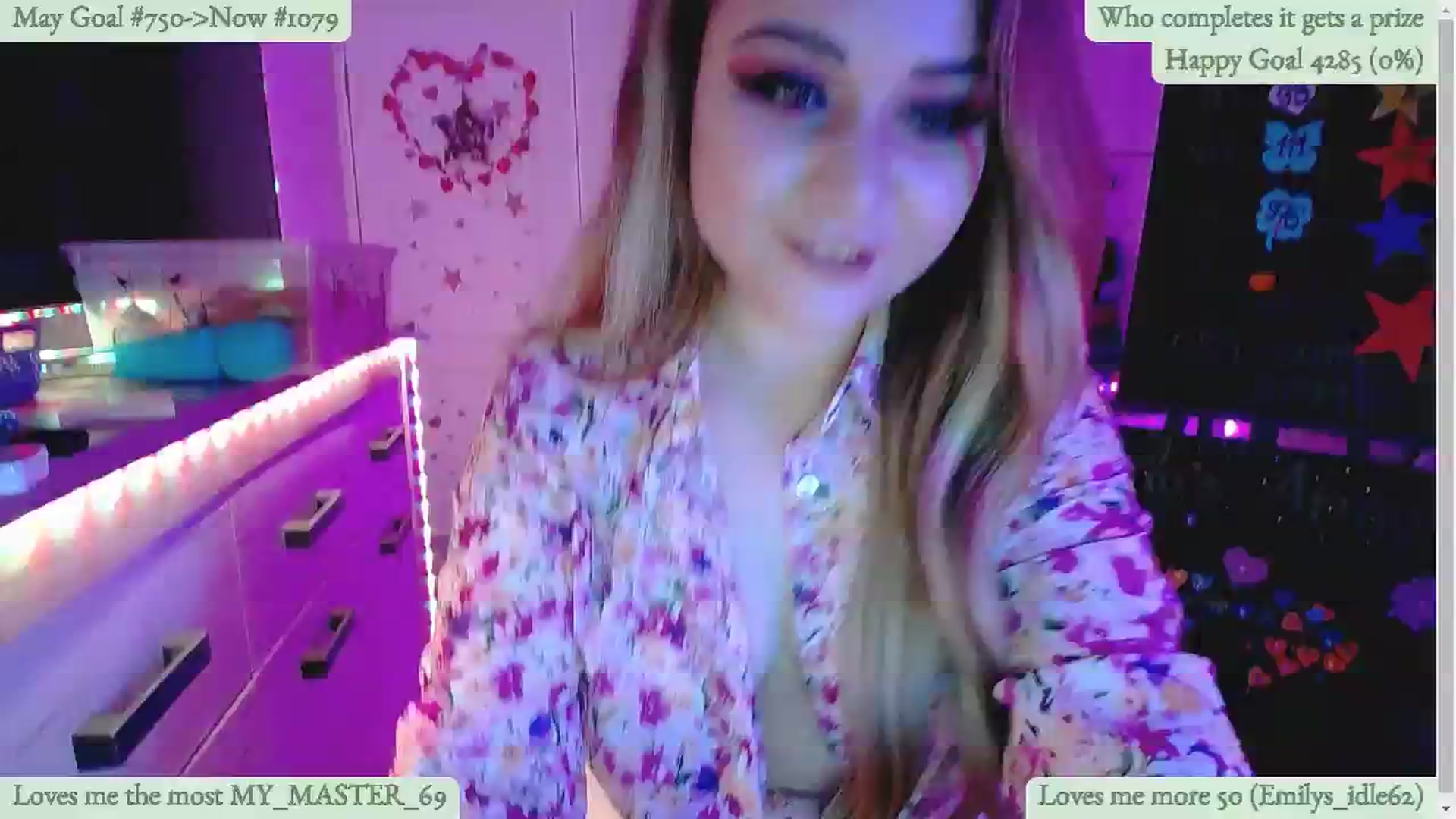 Gallery image thumbnail from Lucky_Emily's myfreecams stream on, 05/24/2024, 08:24 image 16 of 20