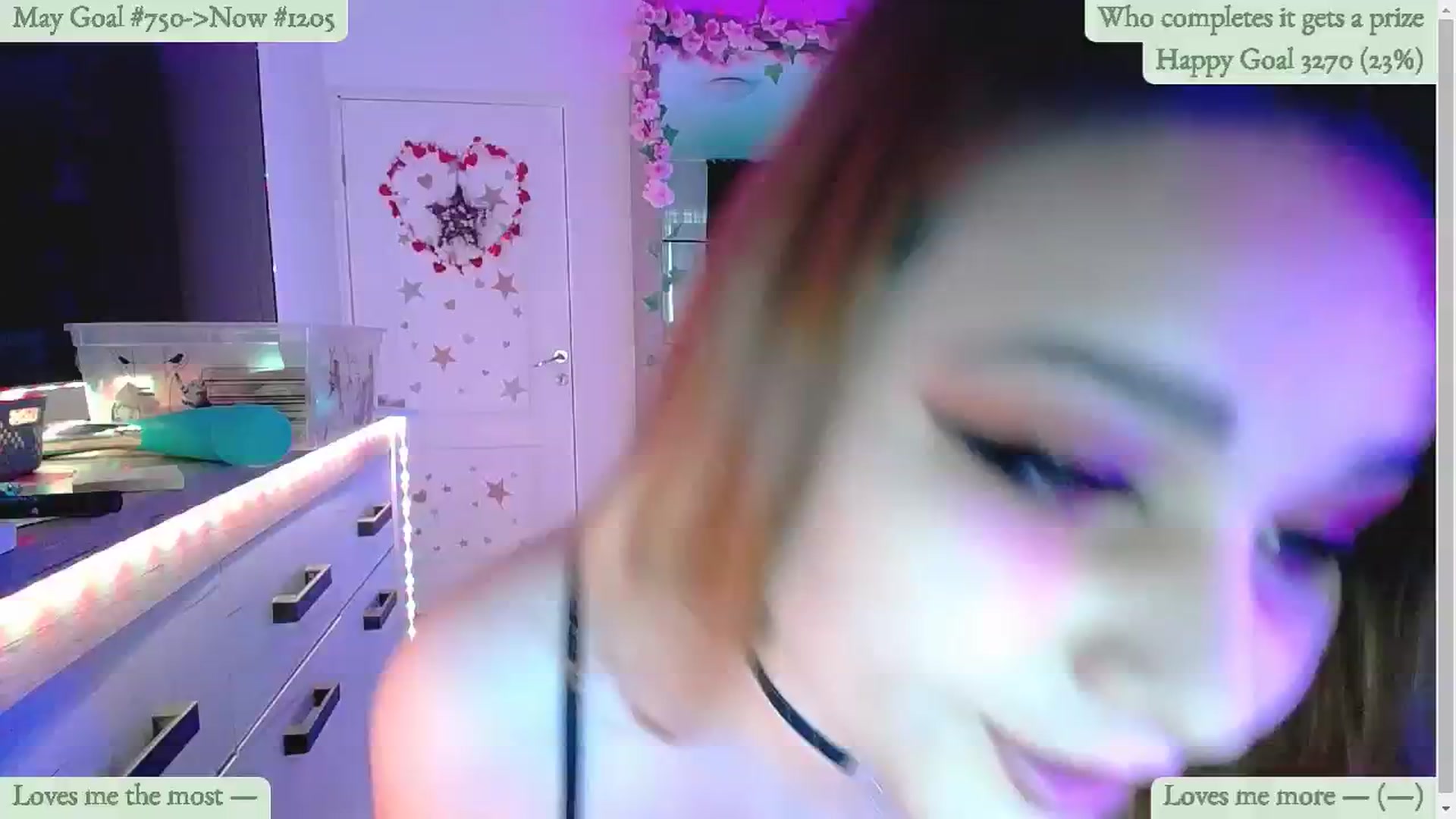 Gallery image thumbnail from Lucky_Emily's myfreecams stream on, 05/27/2024, 08:37 image 1 of 20
