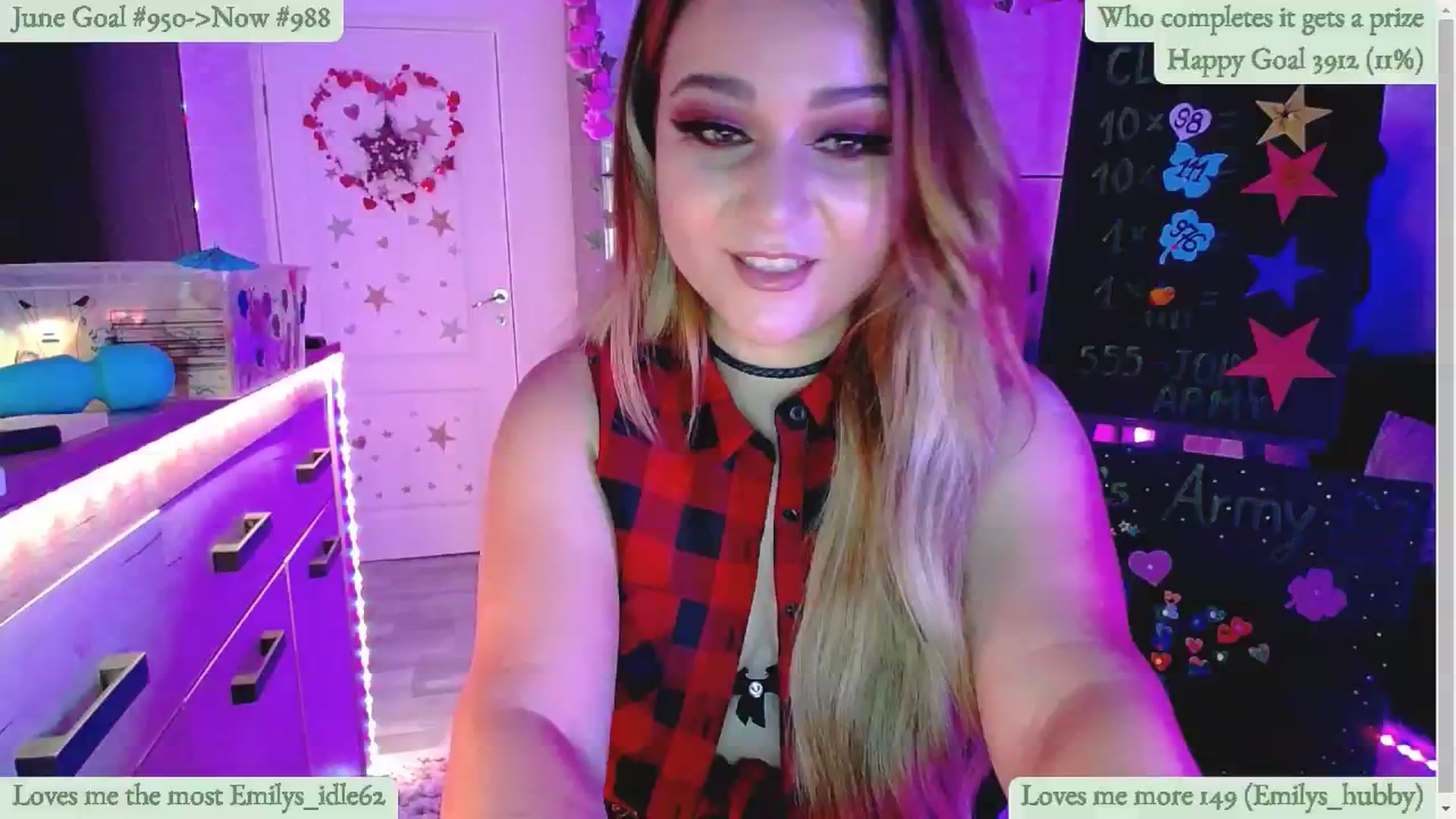 Gallery image thumbnail from Lucky_Emily's myfreecams stream on, 06/25/2024, 08:28 image 18 of 20
