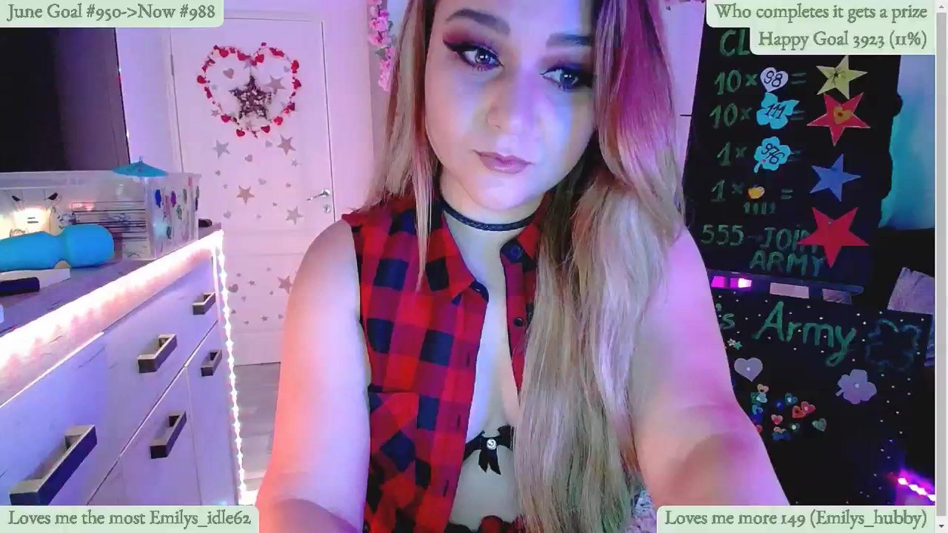 Gallery image thumbnail from Lucky_Emily's myfreecams stream on, 06/25/2024, 08:28 image 15 of 20