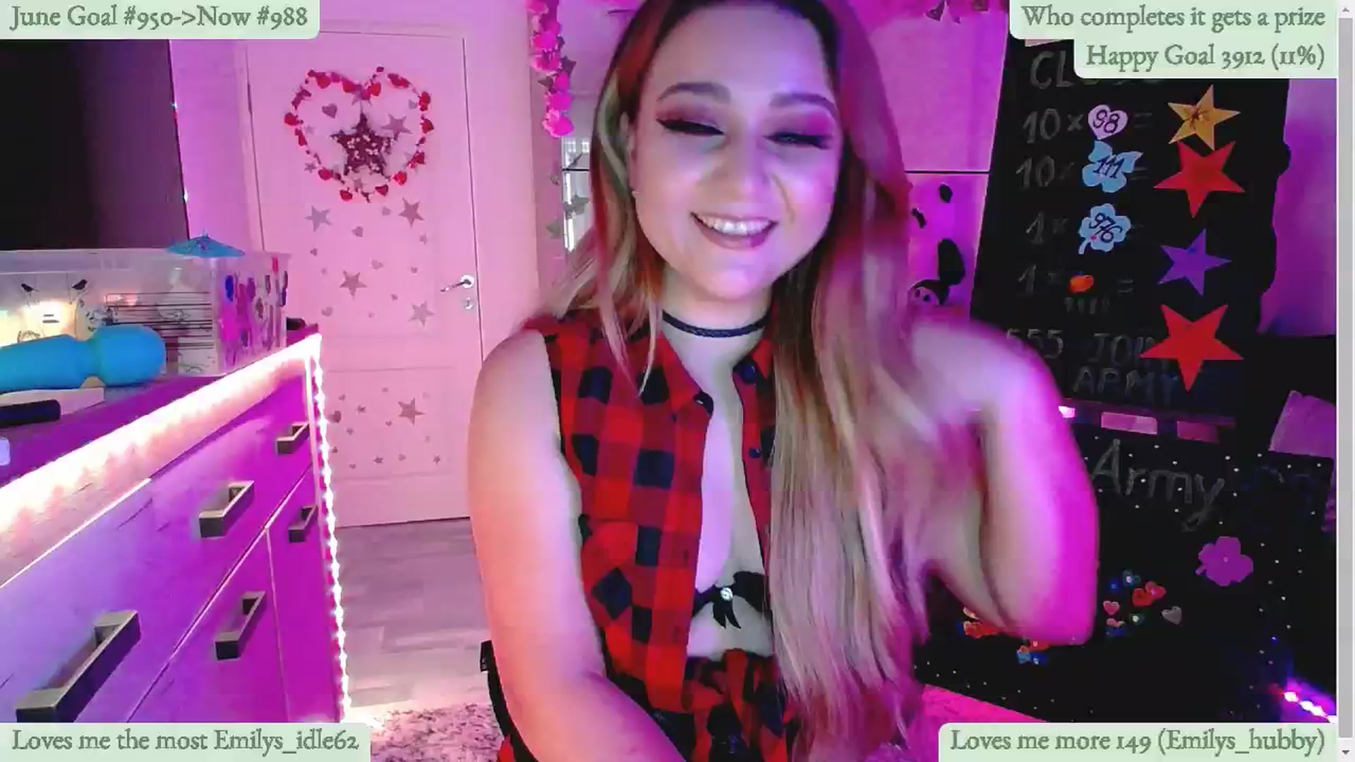 Gallery image thumbnail from Lucky_Emily's myfreecams stream on, 06/25/2024, 08:28 image 17 of 20