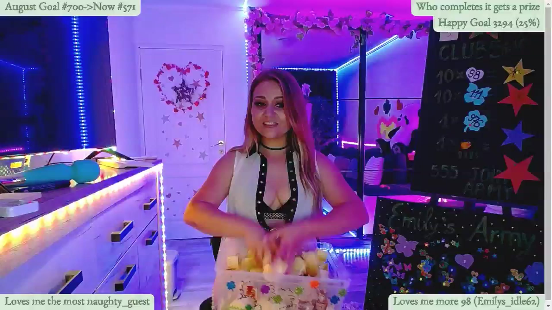 Gallery image thumbnail from Lucky_Emily's myfreecams stream on, 08/02/2024, 08:40 image 18 of 20