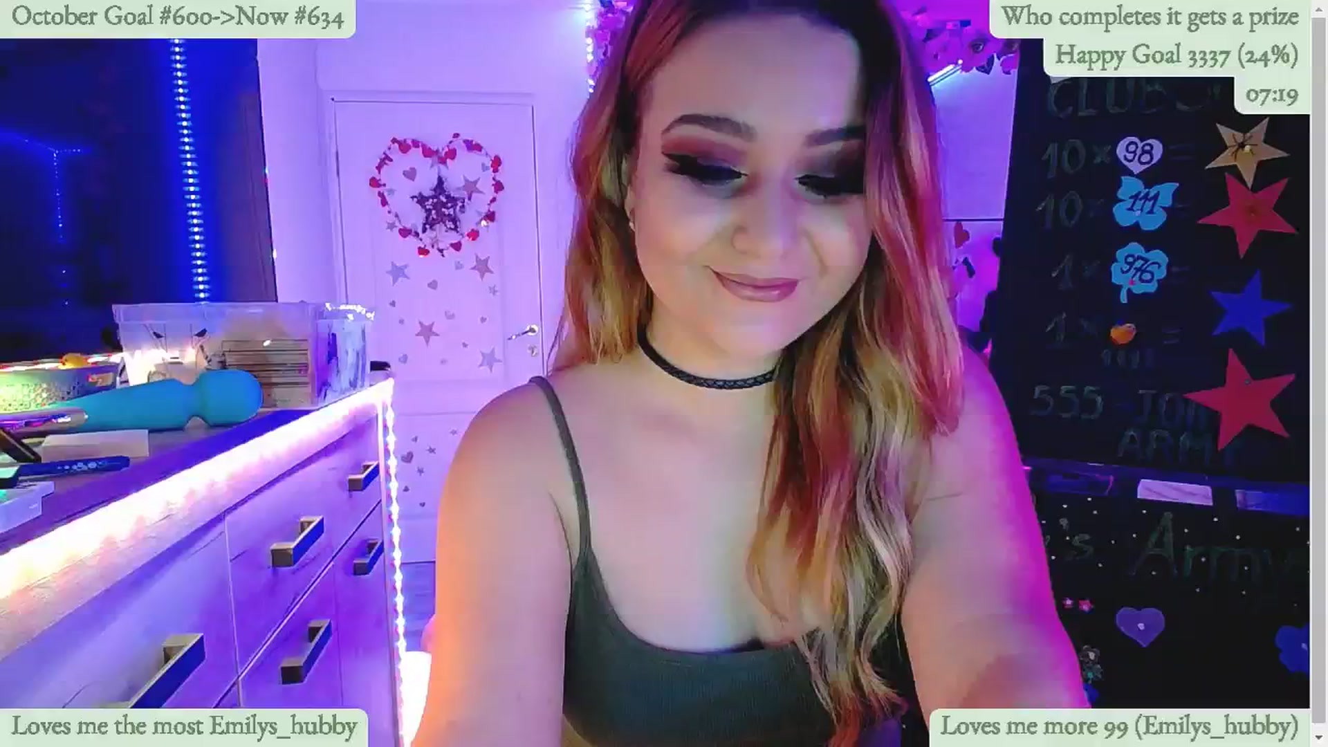 Gallery image thumbnail from Lucky_Emily's myfreecams stream on, 10/15/2024, 09:36 image 8 of 20
