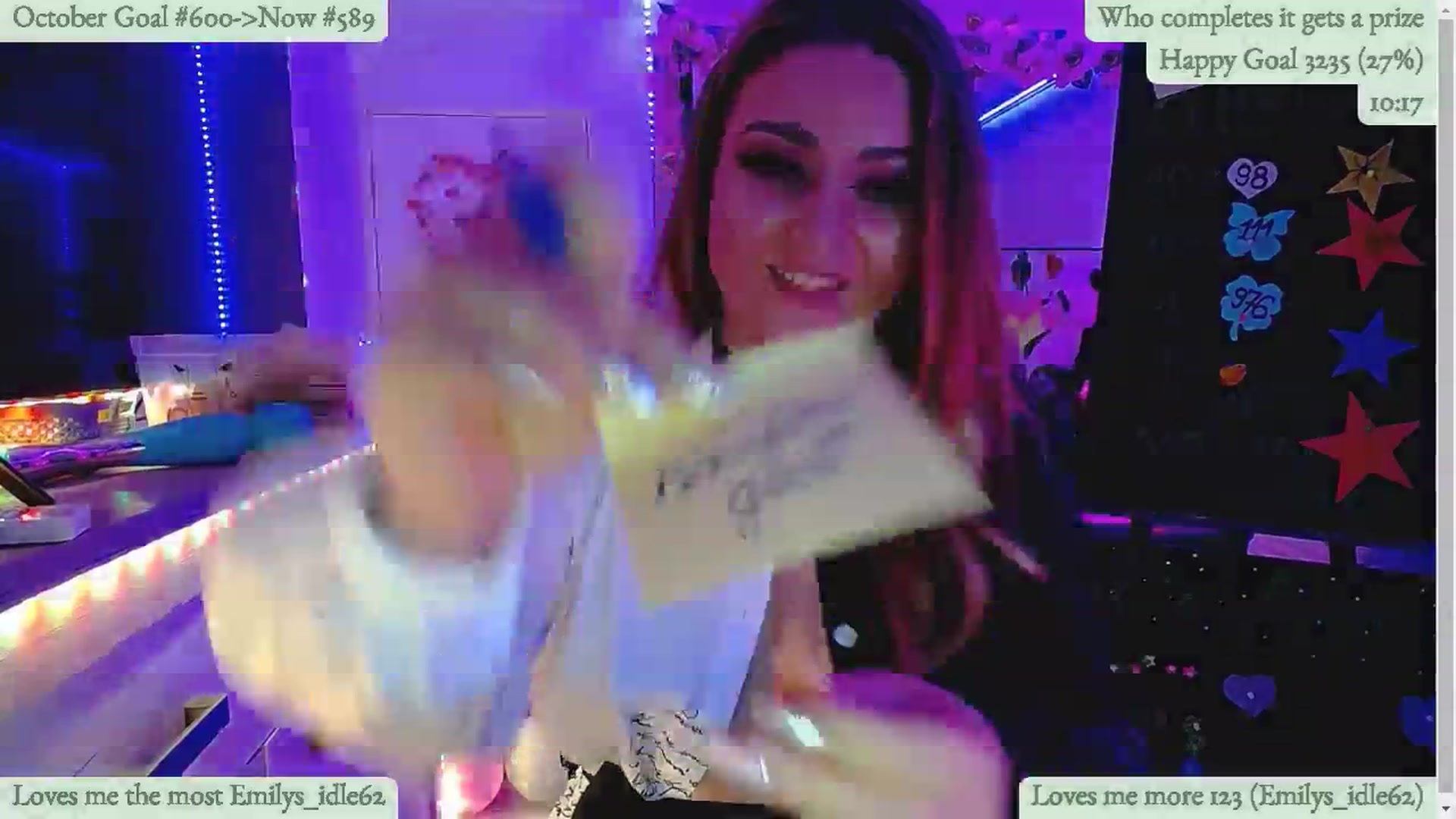 Gallery image thumbnail from Lucky_Emily's myfreecams stream on, 10/17/2024, 09:17 image 3 of 20