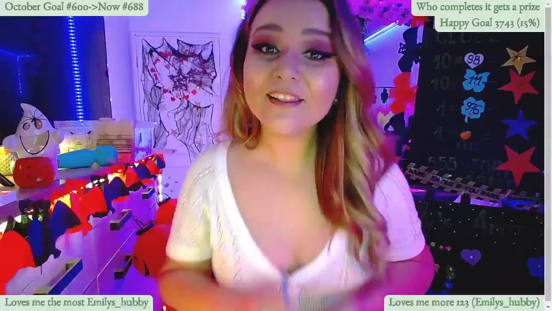 Gallery image thumbnail from Lucky_Emily's myfreecams stream on, 10/22/2024, 08:34 image 15 of 20
