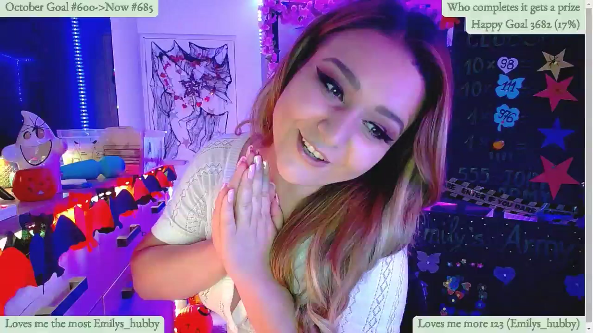 Gallery image thumbnail from Lucky_Emily's myfreecams stream on, 10/22/2024, 08:34 image 16 of 20