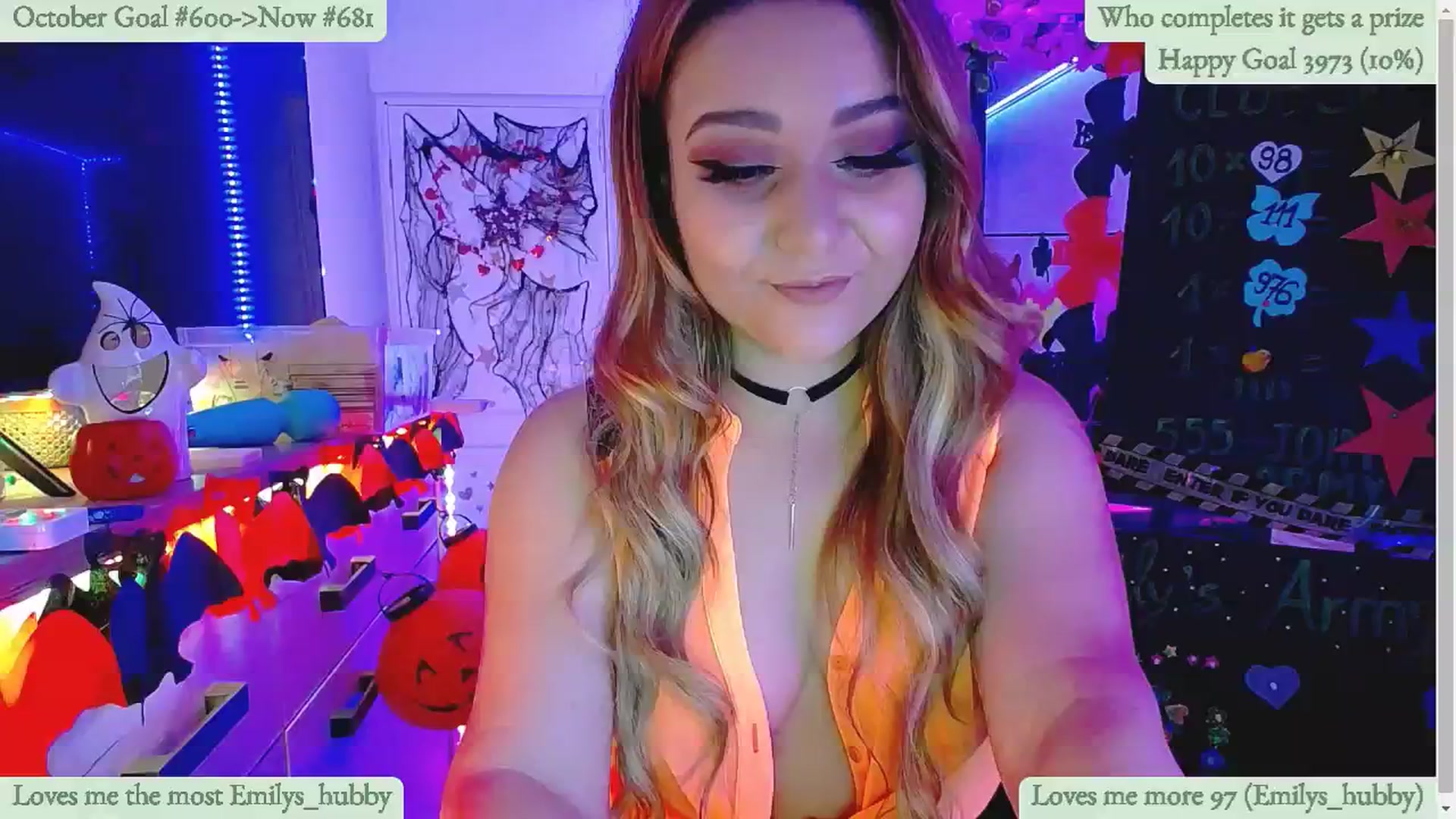 Gallery image thumbnail from Lucky_Emily's myfreecams stream on, 10/23/2024, 08:38 image 9 of 20
