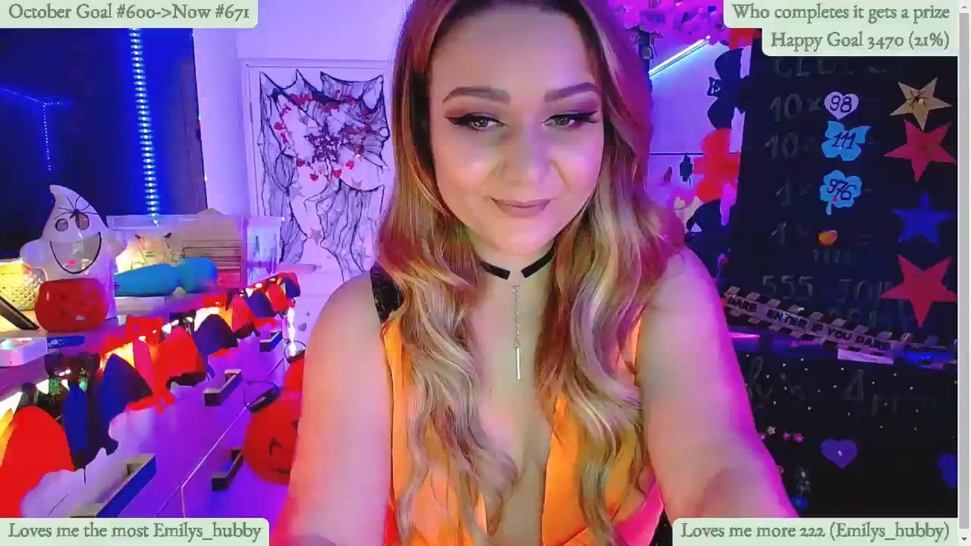 Gallery image thumbnail from Lucky_Emily's myfreecams stream on, 10/23/2024, 08:38 image 16 of 20